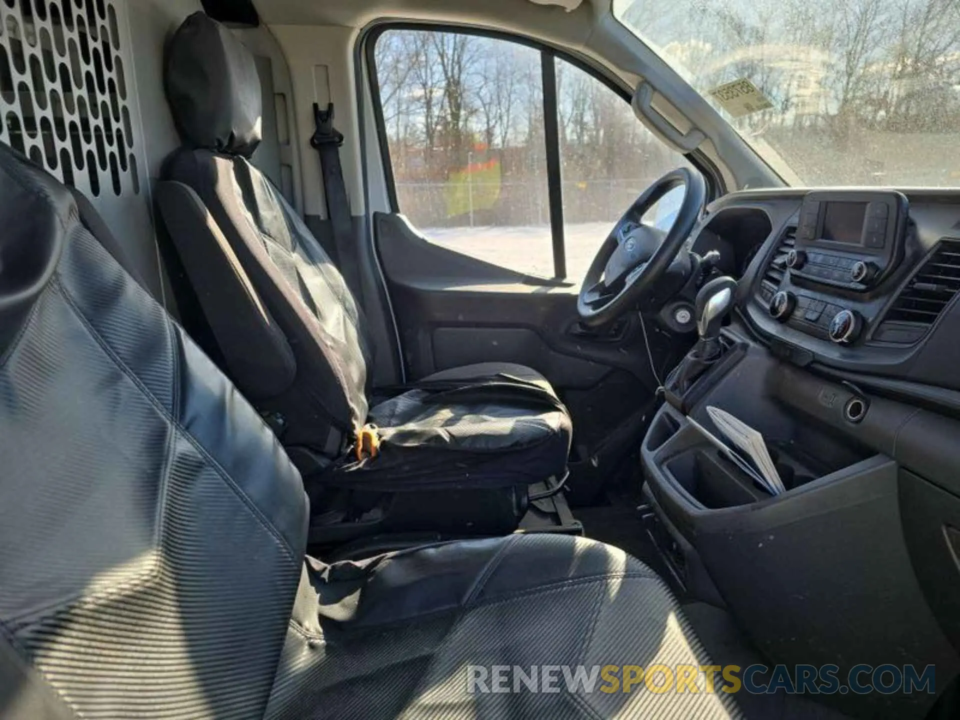 9 Фотография поврежденного автомобиля 1FTBR1Y82LKB08403 FORD TRANSIT 2020