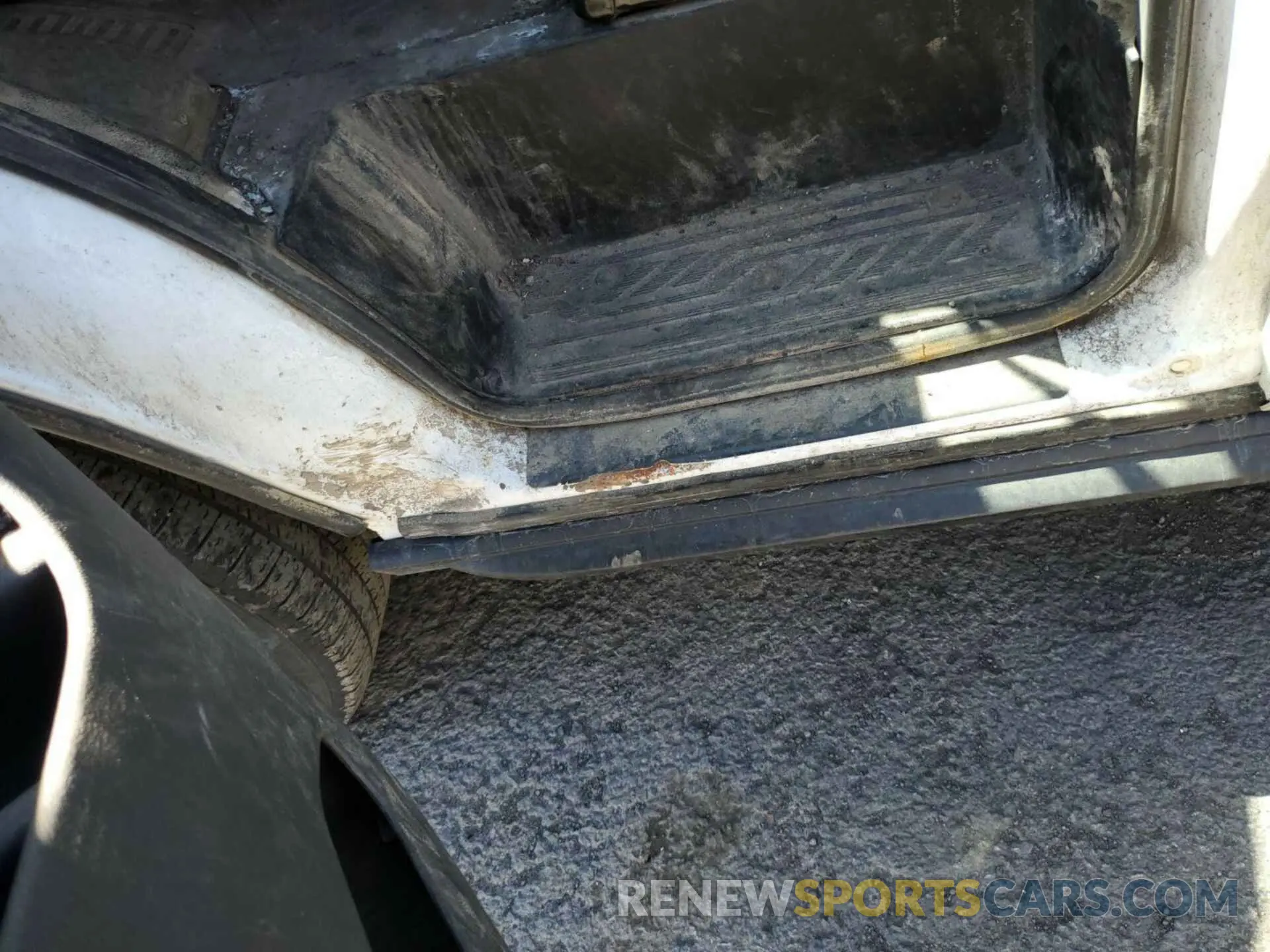 3 Photograph of a damaged car 1FTBR1Y84LKB08466 FORD TRANSIT 2020