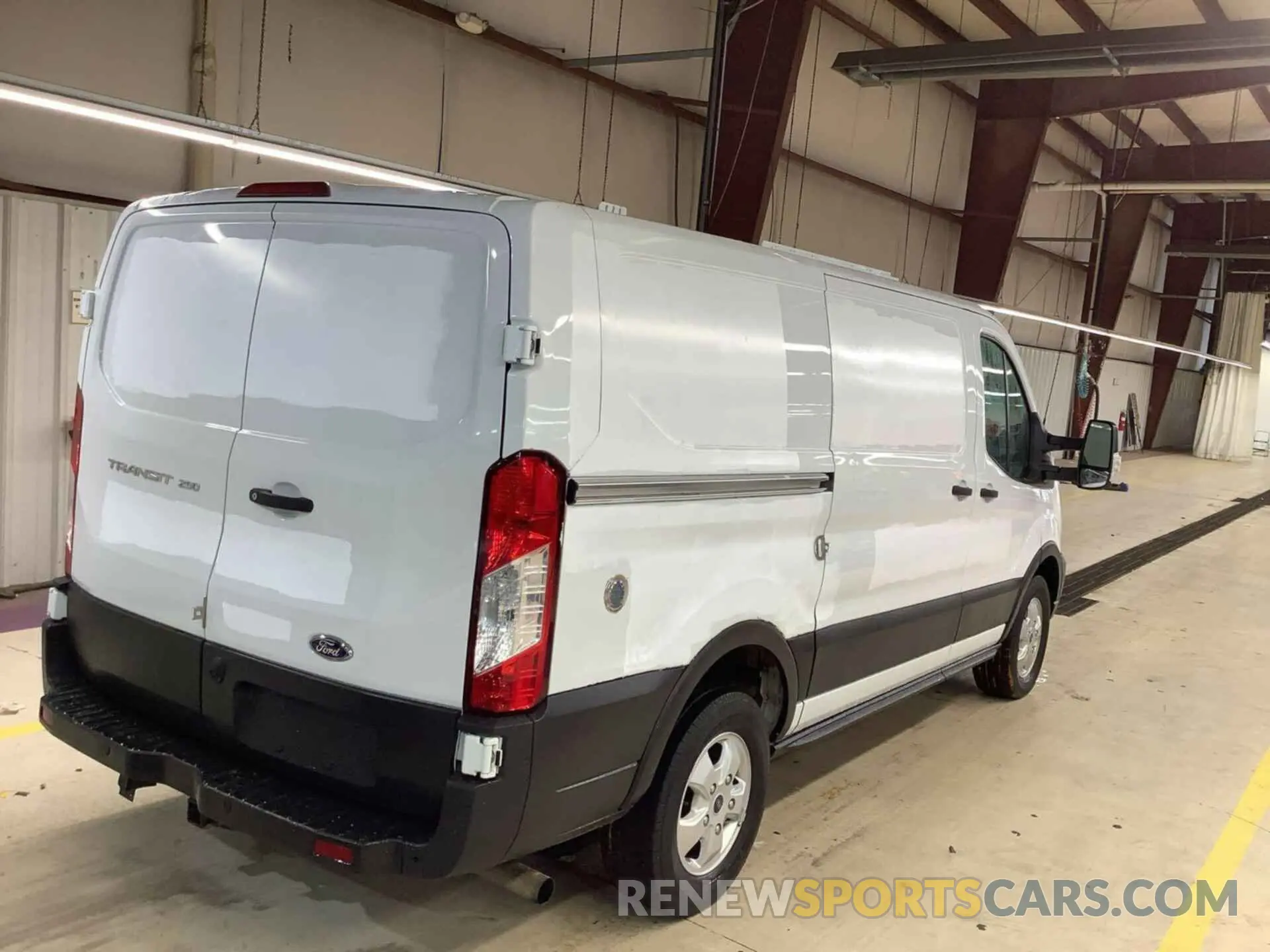 21 Photograph of a damaged car 1FTBR1YG0LKA50458 FORD TRANSIT 2020