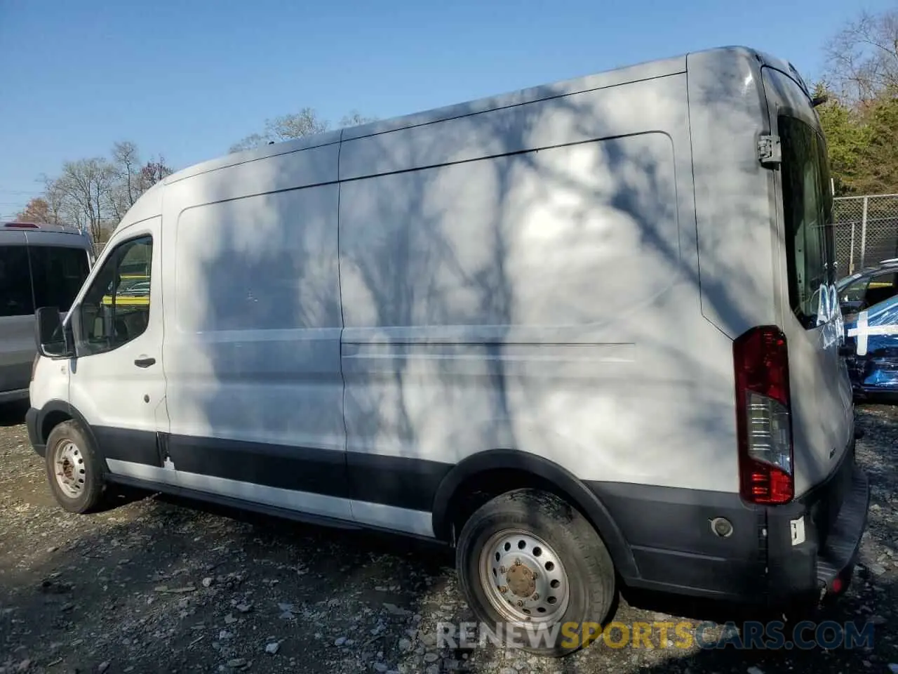 2 Фотография поврежденного автомобиля 1FTBR2C8XLKA40526 FORD TRANSIT 2020