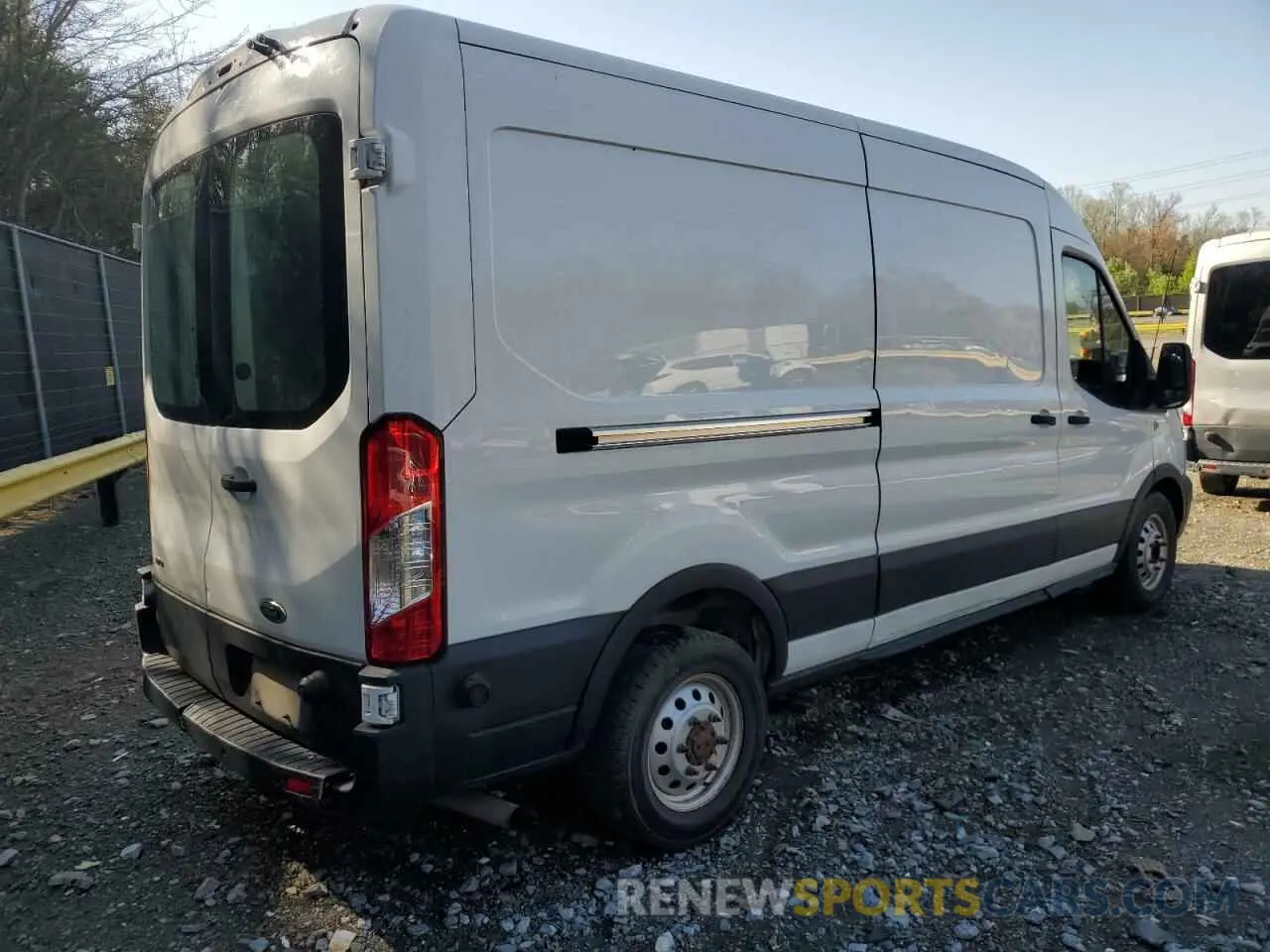 3 Фотография поврежденного автомобиля 1FTBR2C8XLKA40526 FORD TRANSIT 2020