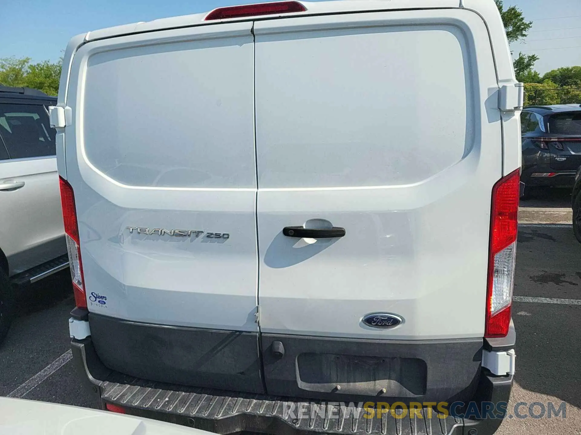 14 Photograph of a damaged car 1FTBR2YG1LKB62031 FORD TRANSIT 2020