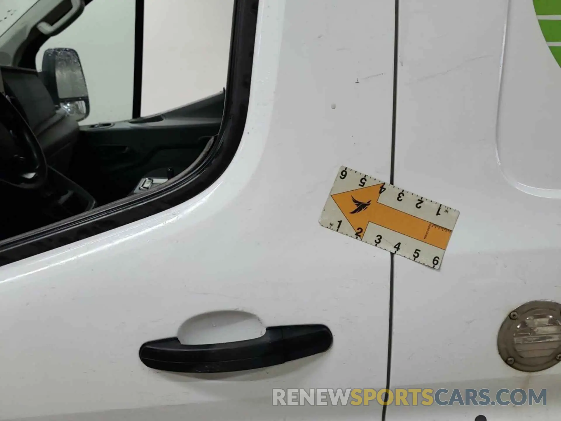 7 Photograph of a damaged car 1FTBR2YG2LKA35840 FORD TRANSIT 2020