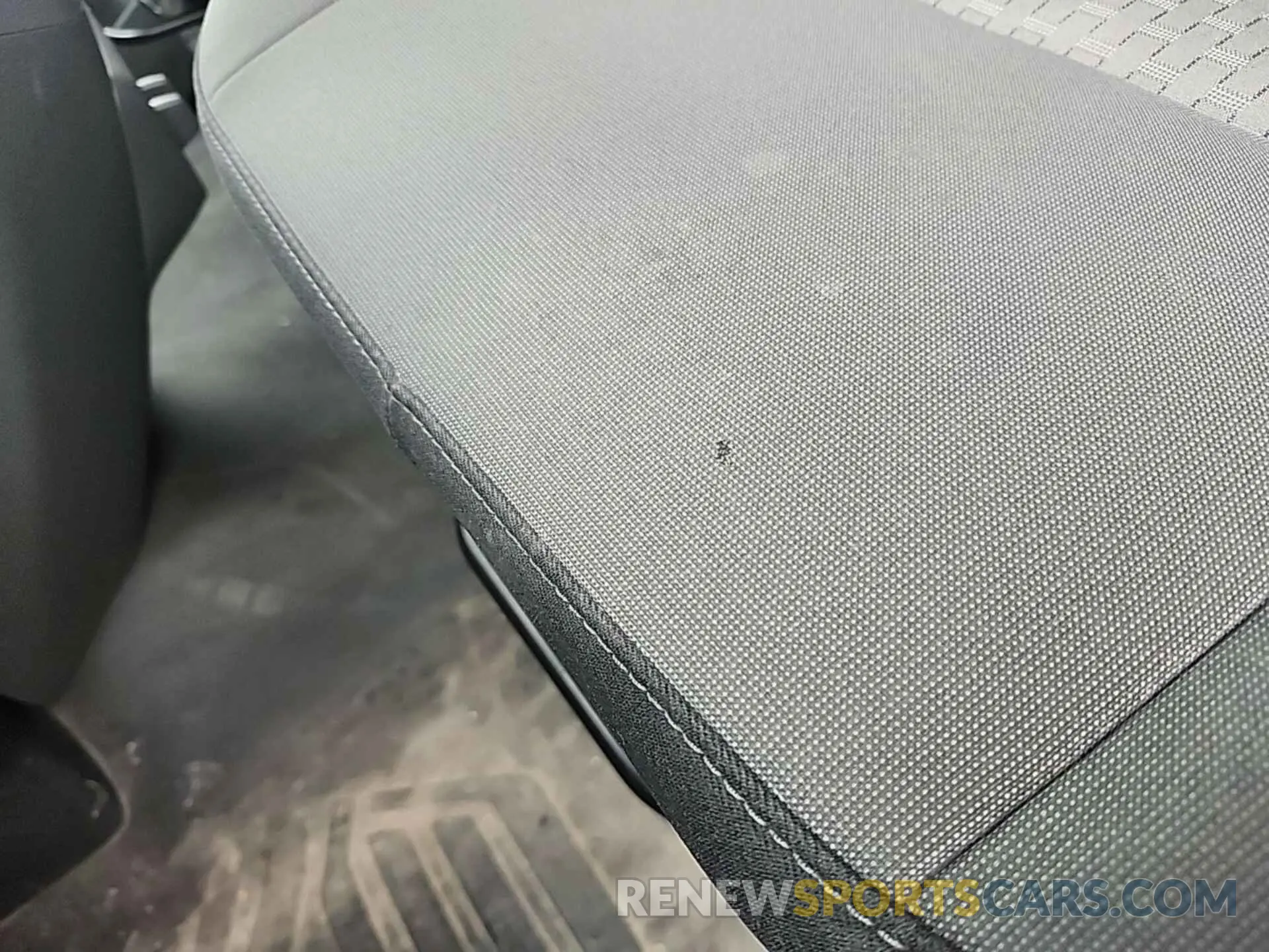 24 Photograph of a damaged car 1FTBR2YG6LKB09132 FORD TRANSIT 2020