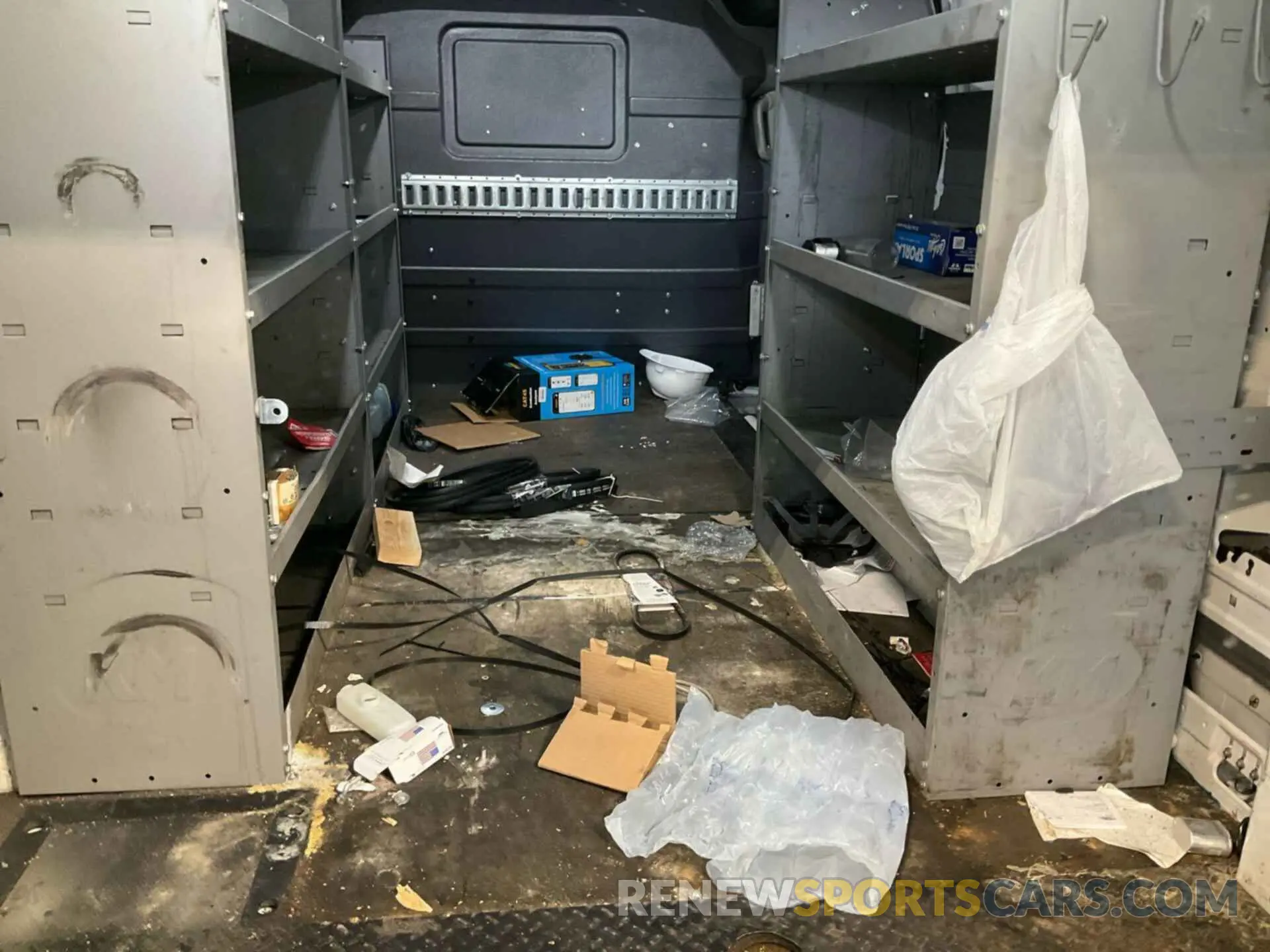7 Photograph of a damaged car 1FTBR2YG8LKB18804 FORD TRANSIT 2020