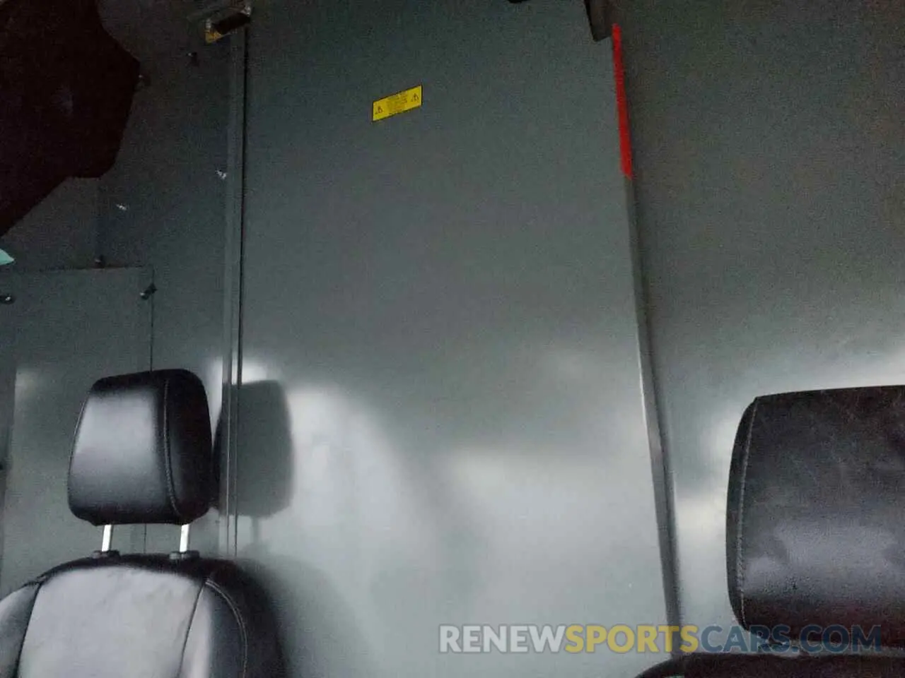 10 Фотография поврежденного автомобиля 1FTBR3X85LKA87074 FORD TRANSIT 2020