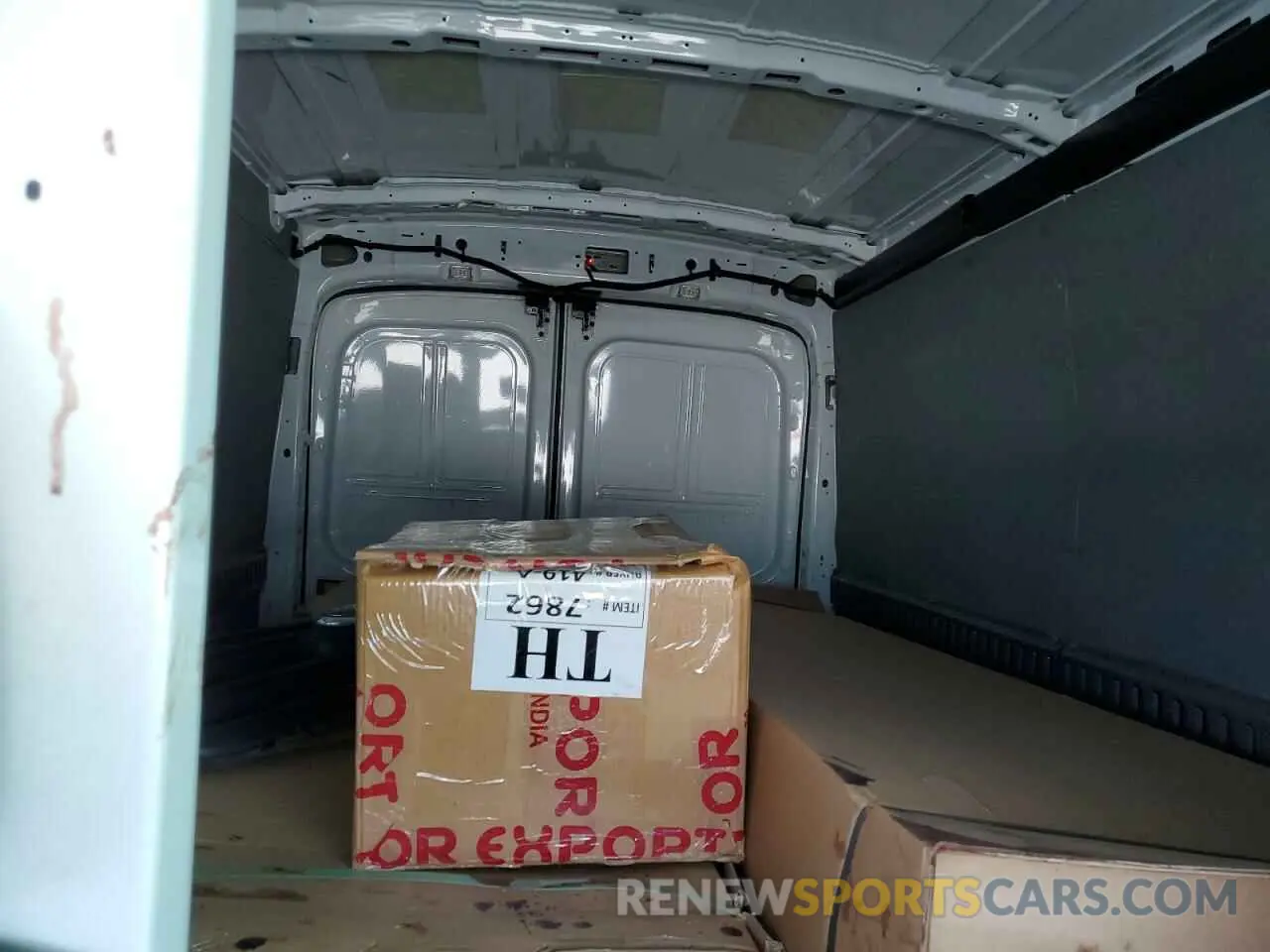 10 Photograph of a damaged car 1FTYE1C85LKB80015 FORD TRANSIT 2020