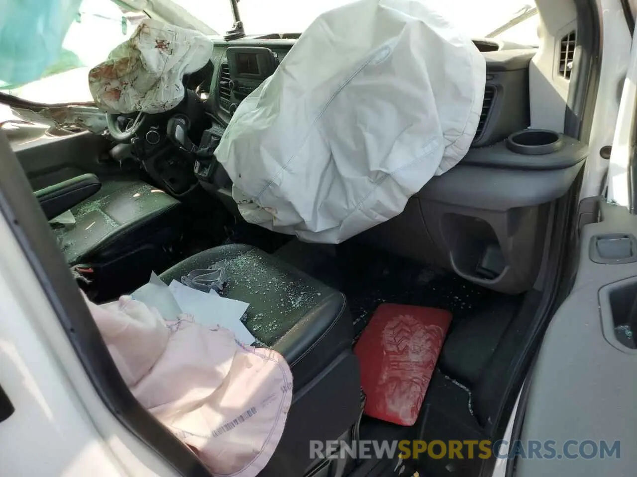 8 Photograph of a damaged car 1FTYE1C85LKB80015 FORD TRANSIT 2020