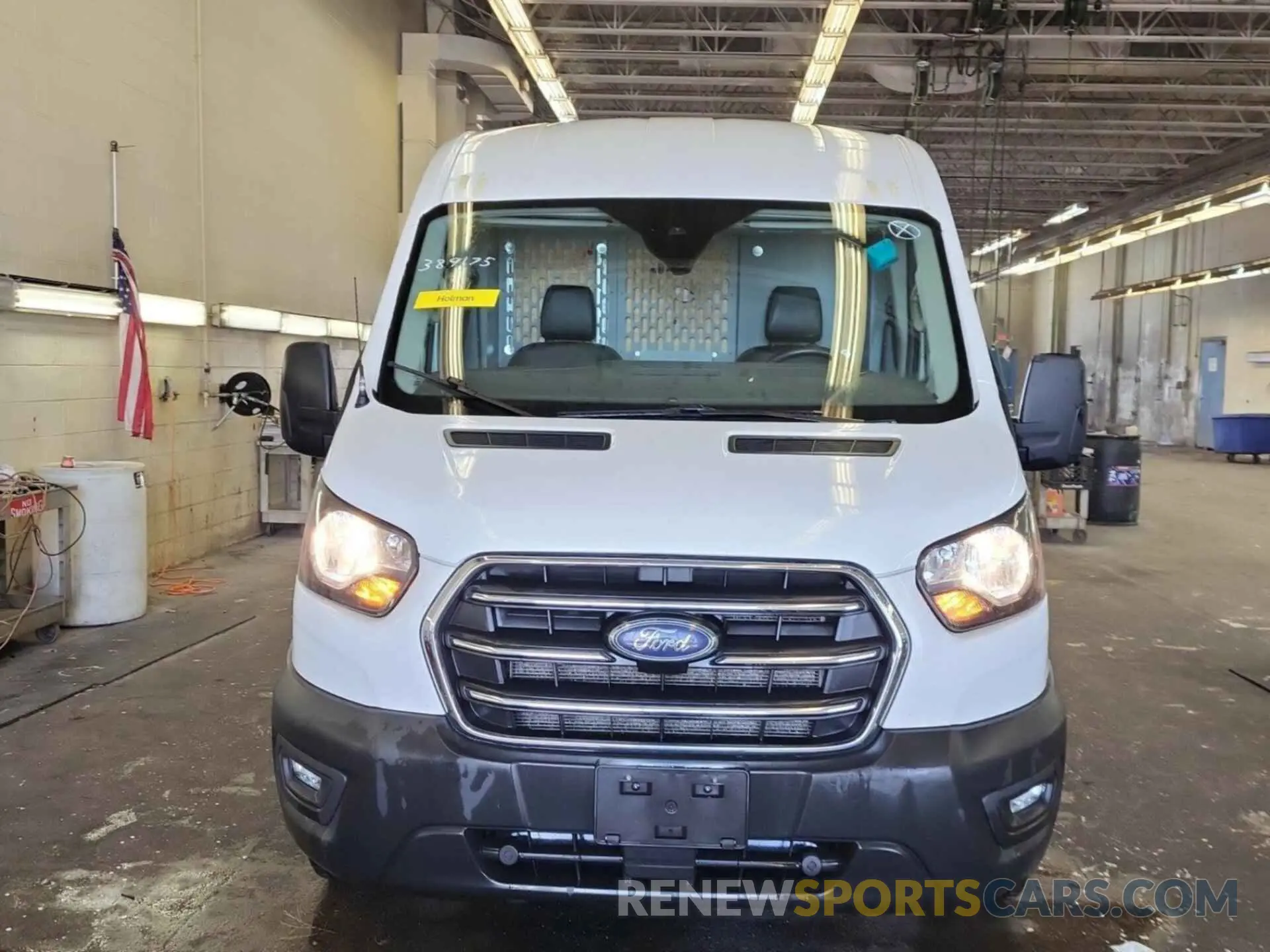 4 Photograph of a damaged car 1FTYE1C8XLKB31621 FORD TRANSIT 2020