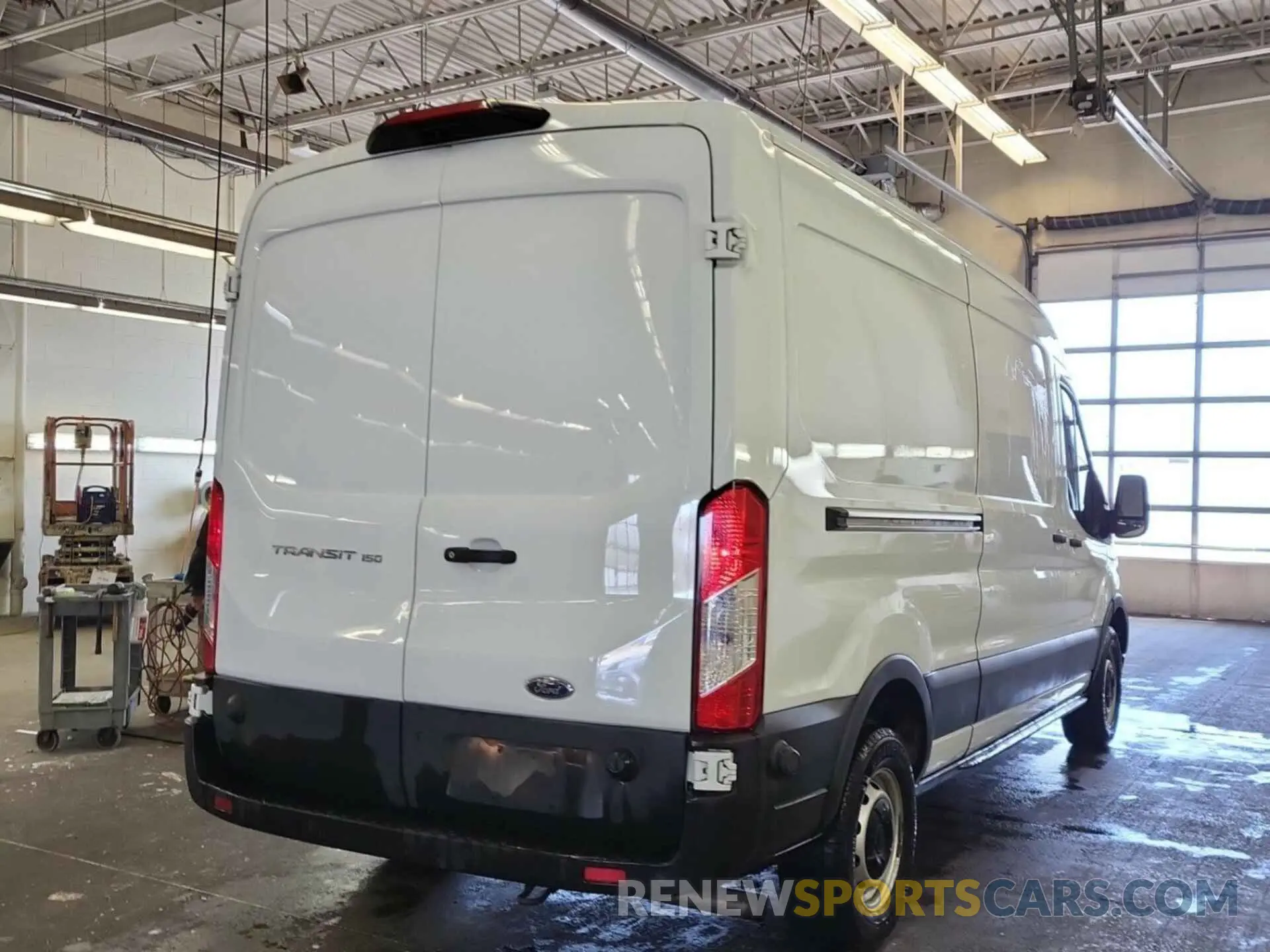 6 Photograph of a damaged car 1FTYE1C8XLKB31621 FORD TRANSIT 2020