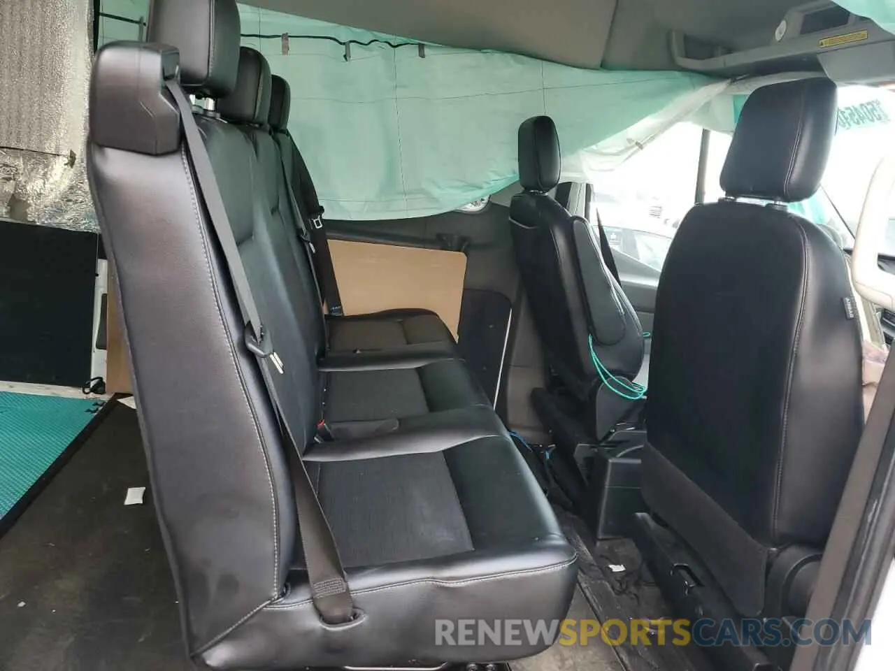 10 Photograph of a damaged car 1FTYE1D87LKB37438 FORD TRANSIT 2020