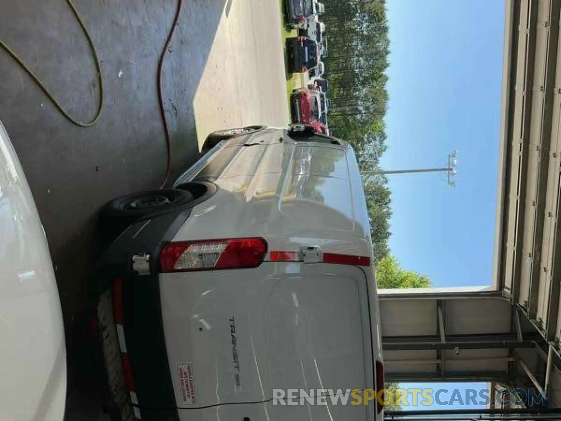 8 Photograph of a damaged car 1FTYE1Y8XLKB22510 FORD TRANSIT 2020