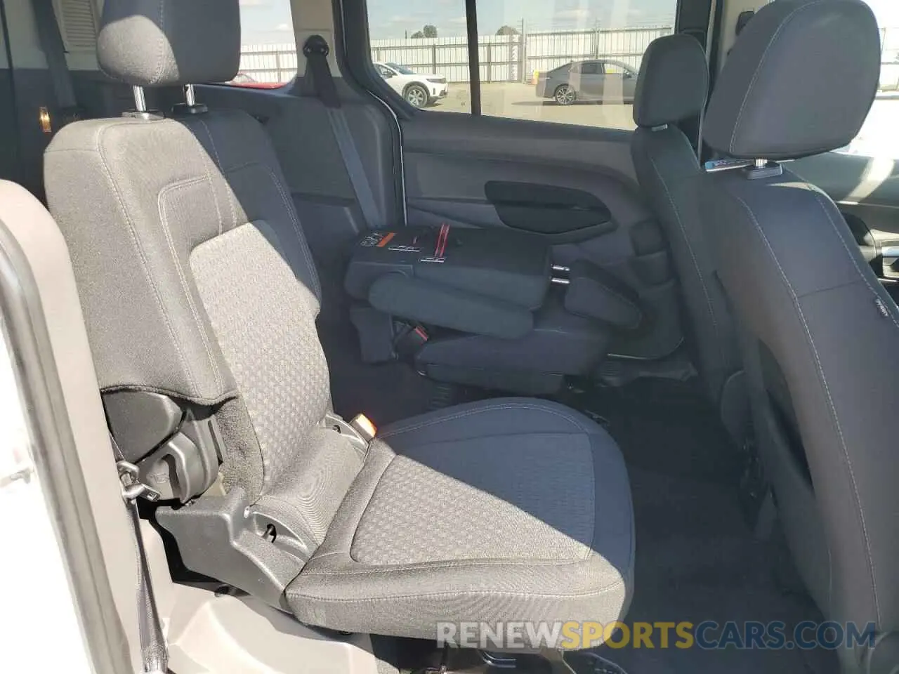 11 Photograph of a damaged car NM0GE9F2XL1476037 FORD TRANSIT 2020