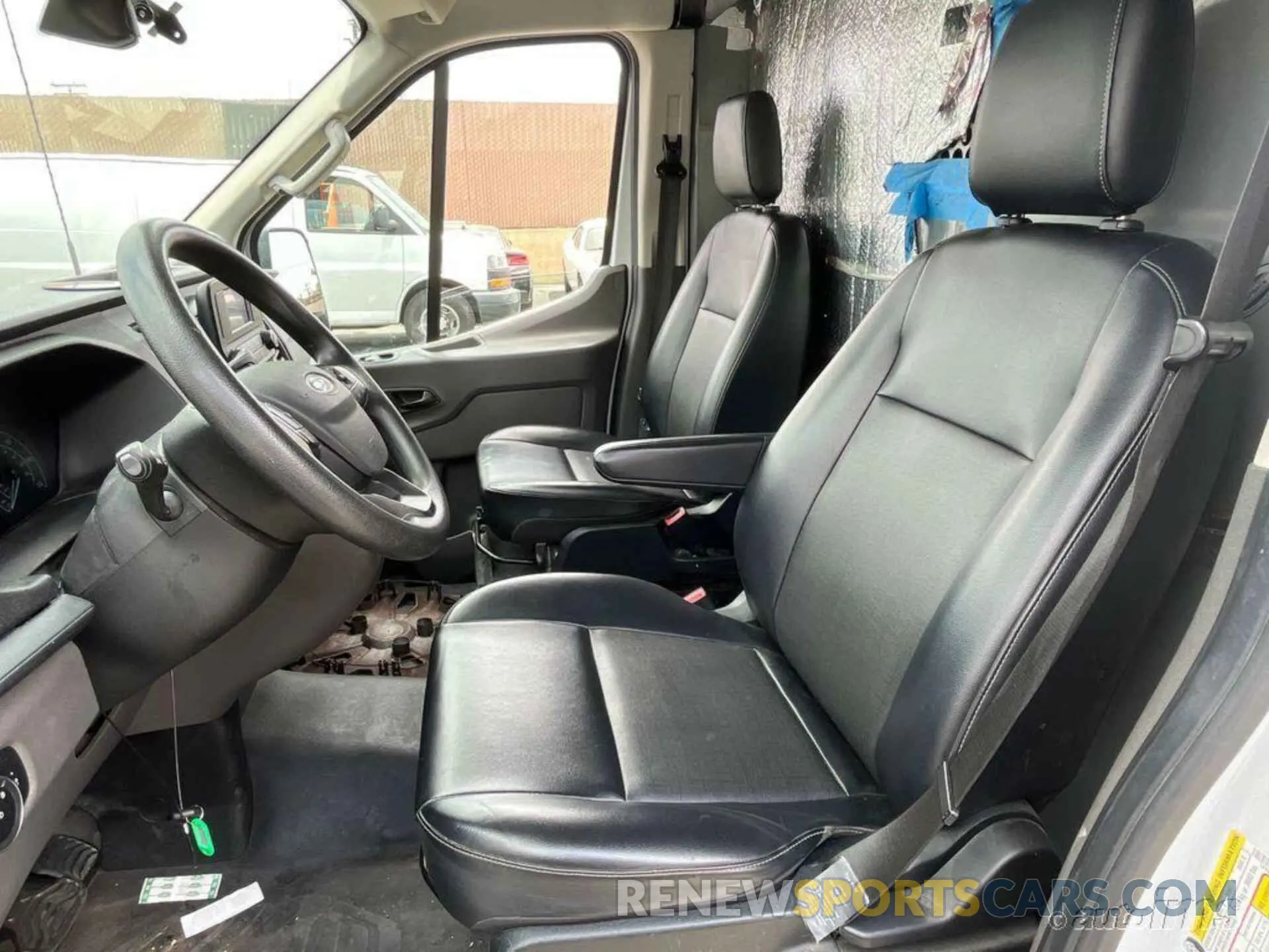 15 Фотография поврежденного автомобиля 1FTBR1C87MKA51303 FORD TRANSIT 2021