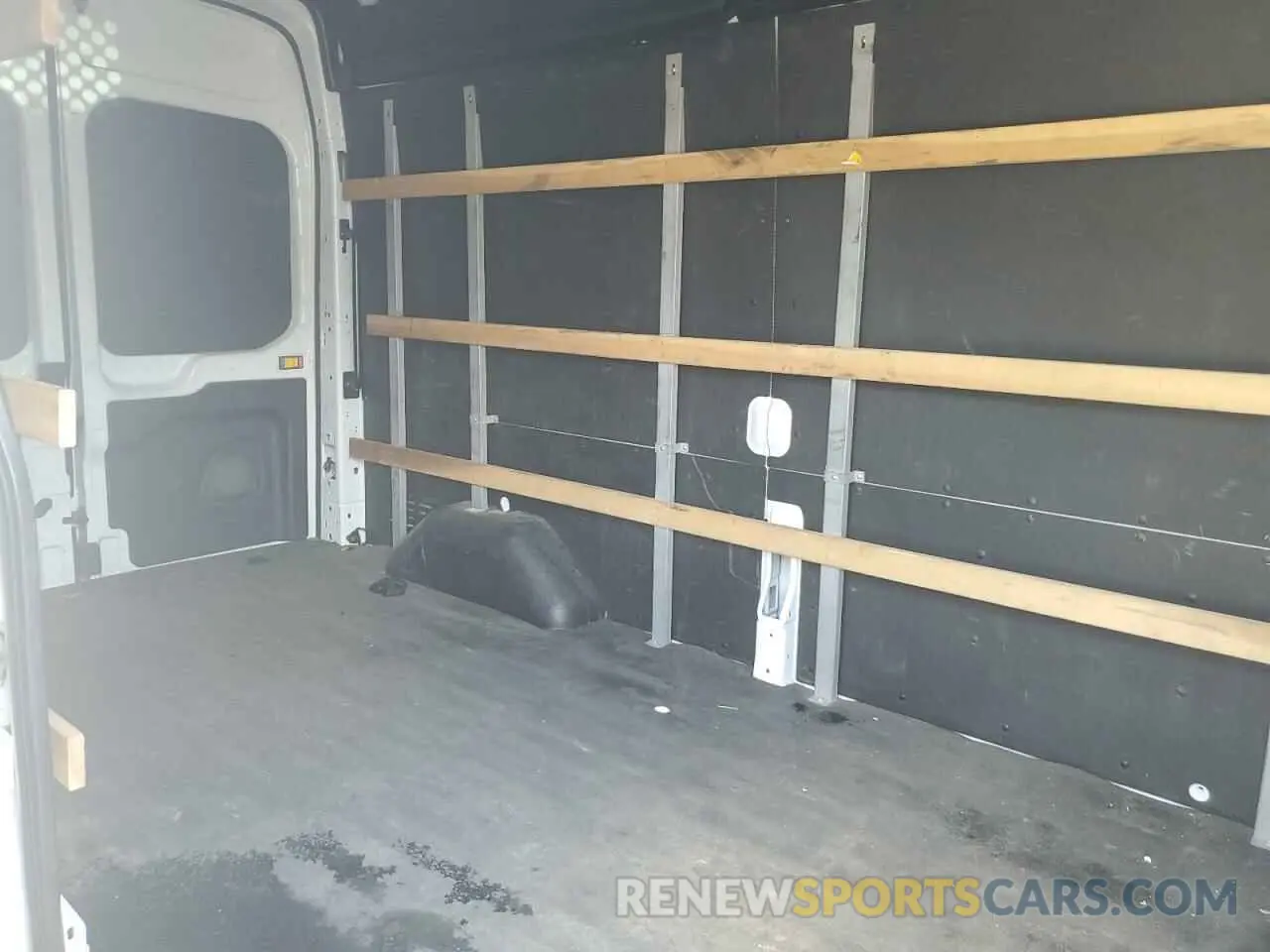 11 Фотография поврежденного автомобиля 1FTBR1X80MKA26754 FORD TRANSIT 2021