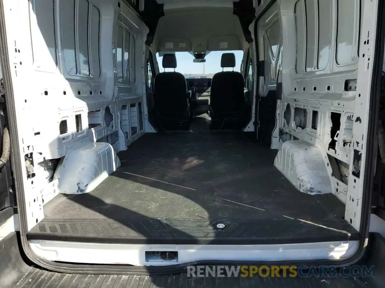 11 Фотография поврежденного автомобиля 1FTBR1X81MKA31994 FORD TRANSIT 2021