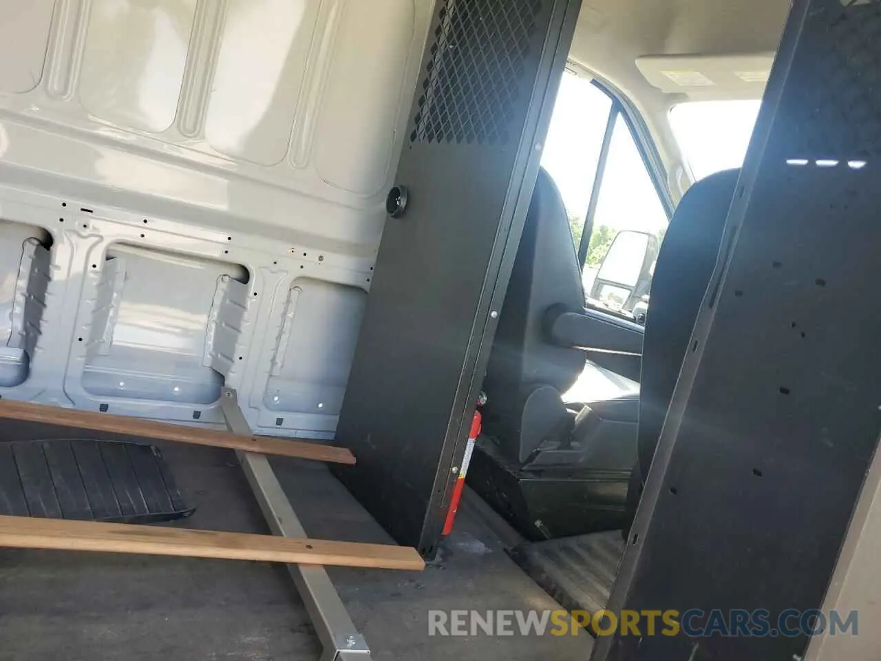 11 Photograph of a damaged car 1FTBR1X85MKA45784 FORD TRANSIT 2021