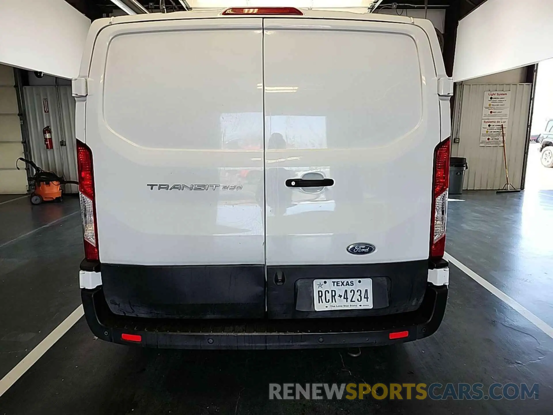 9 Photograph of a damaged car 1FTBR1Y86MKA66917 FORD TRANSIT 2021