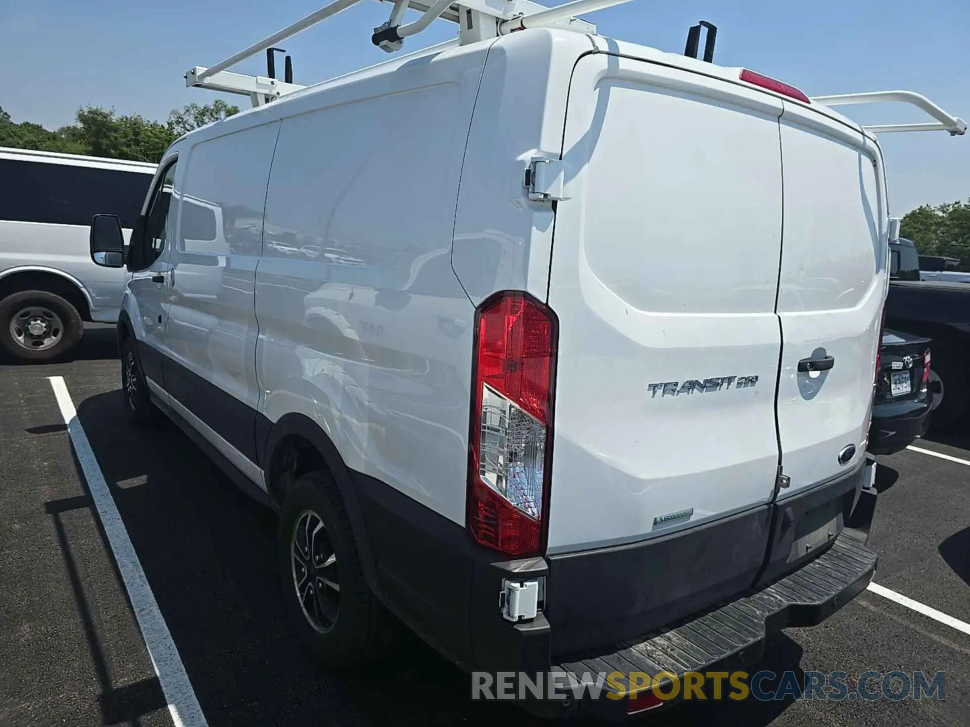 16 Фотография поврежденного автомобиля 1FTBR1YGXMKA40022 FORD TRANSIT 2021