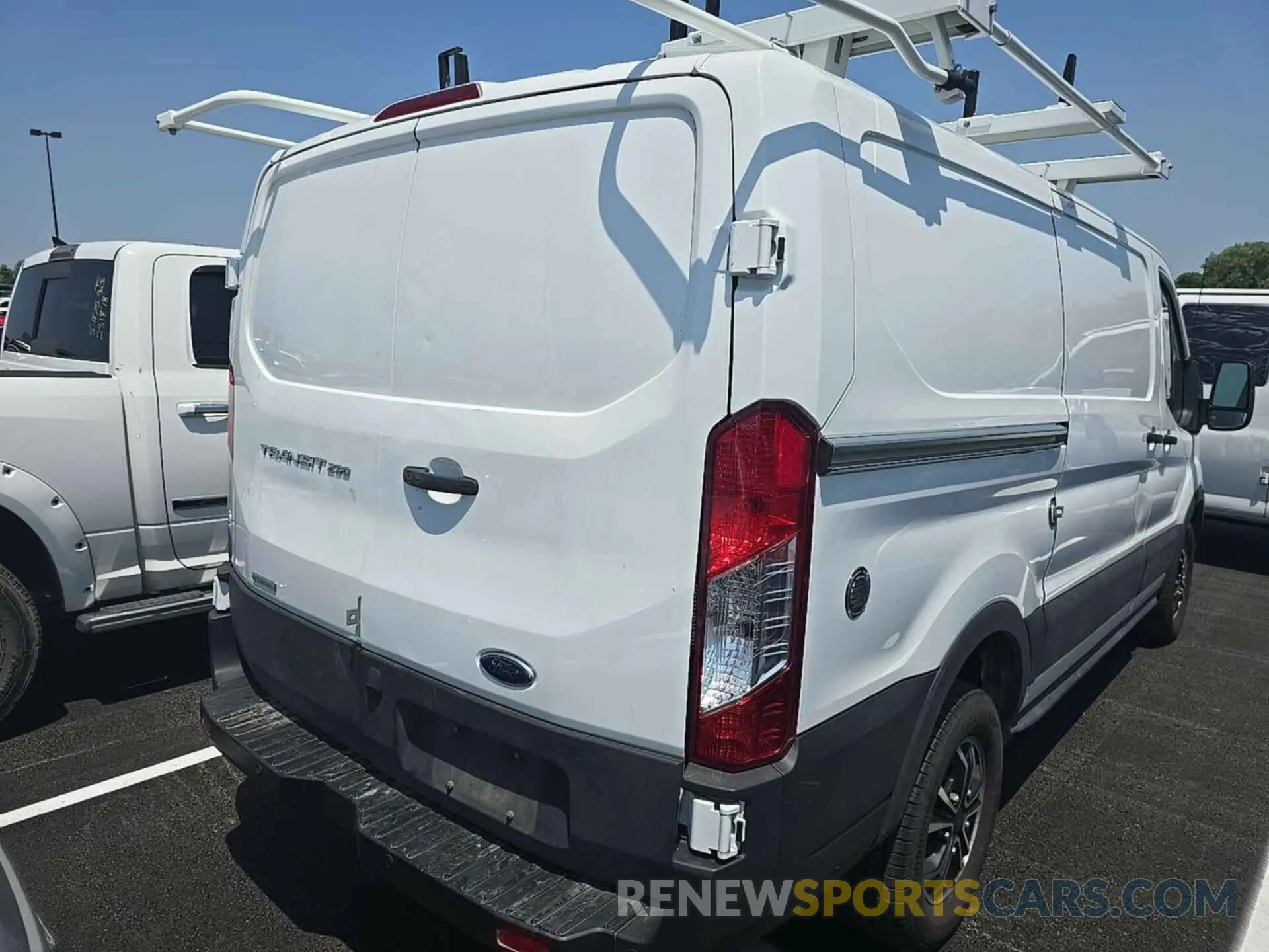 26 Фотография поврежденного автомобиля 1FTBR1YGXMKA40022 FORD TRANSIT 2021