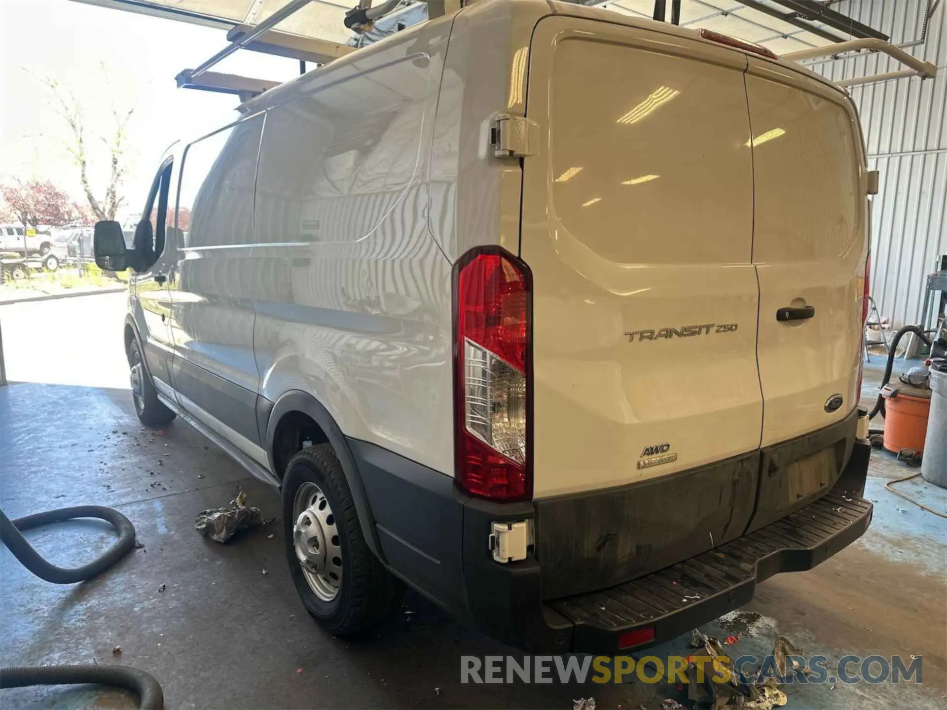 16 Photograph of a damaged car 1FTBR2YGXMKA51771 FORD TRANSIT 2021