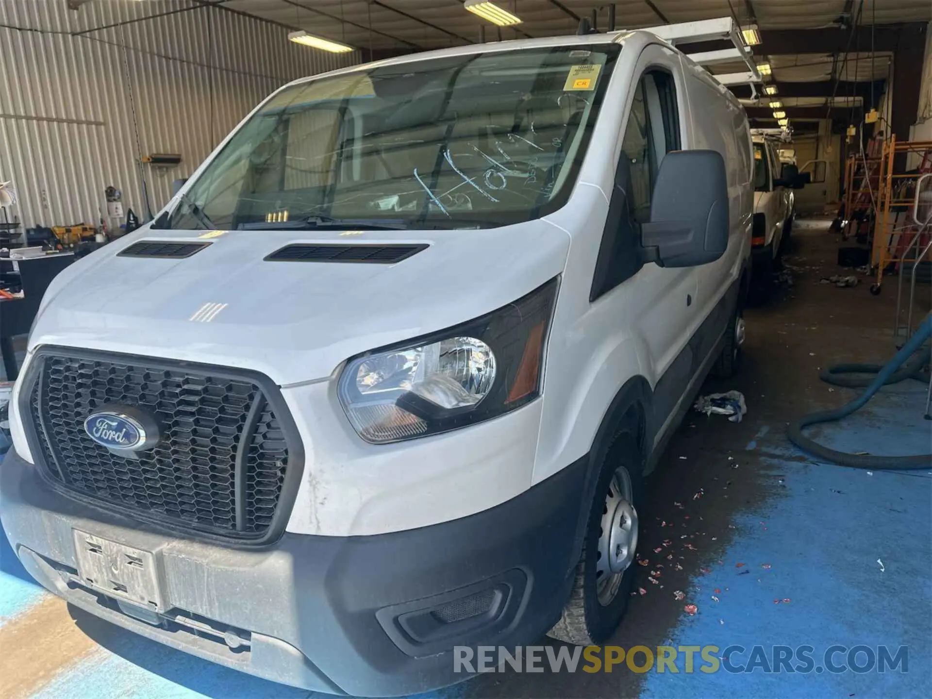 28 Photograph of a damaged car 1FTBR2YGXMKA51771 FORD TRANSIT 2021