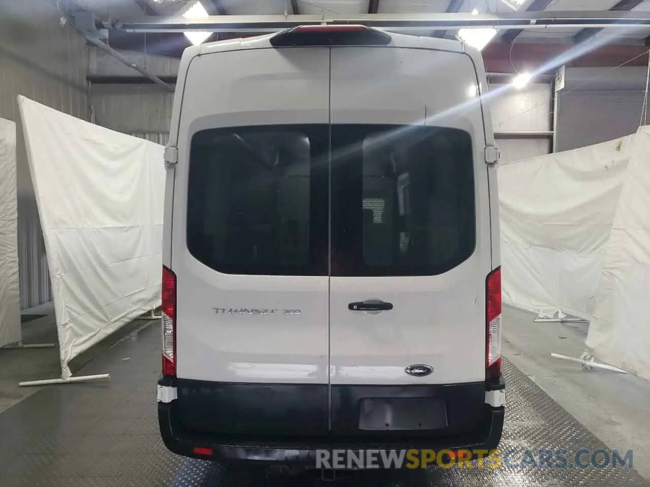 6 Фотография поврежденного автомобиля 1FTBW3X83MKA02596 FORD TRANSIT 2021