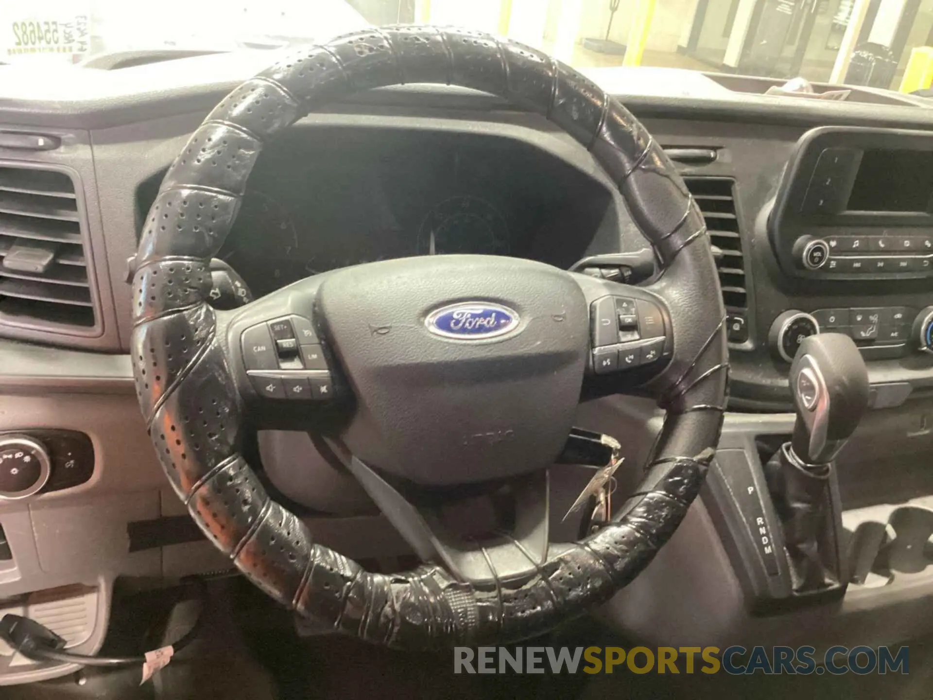 11 Photograph of a damaged car 1FTYE1Y86MKA36922 FORD TRANSIT 2021