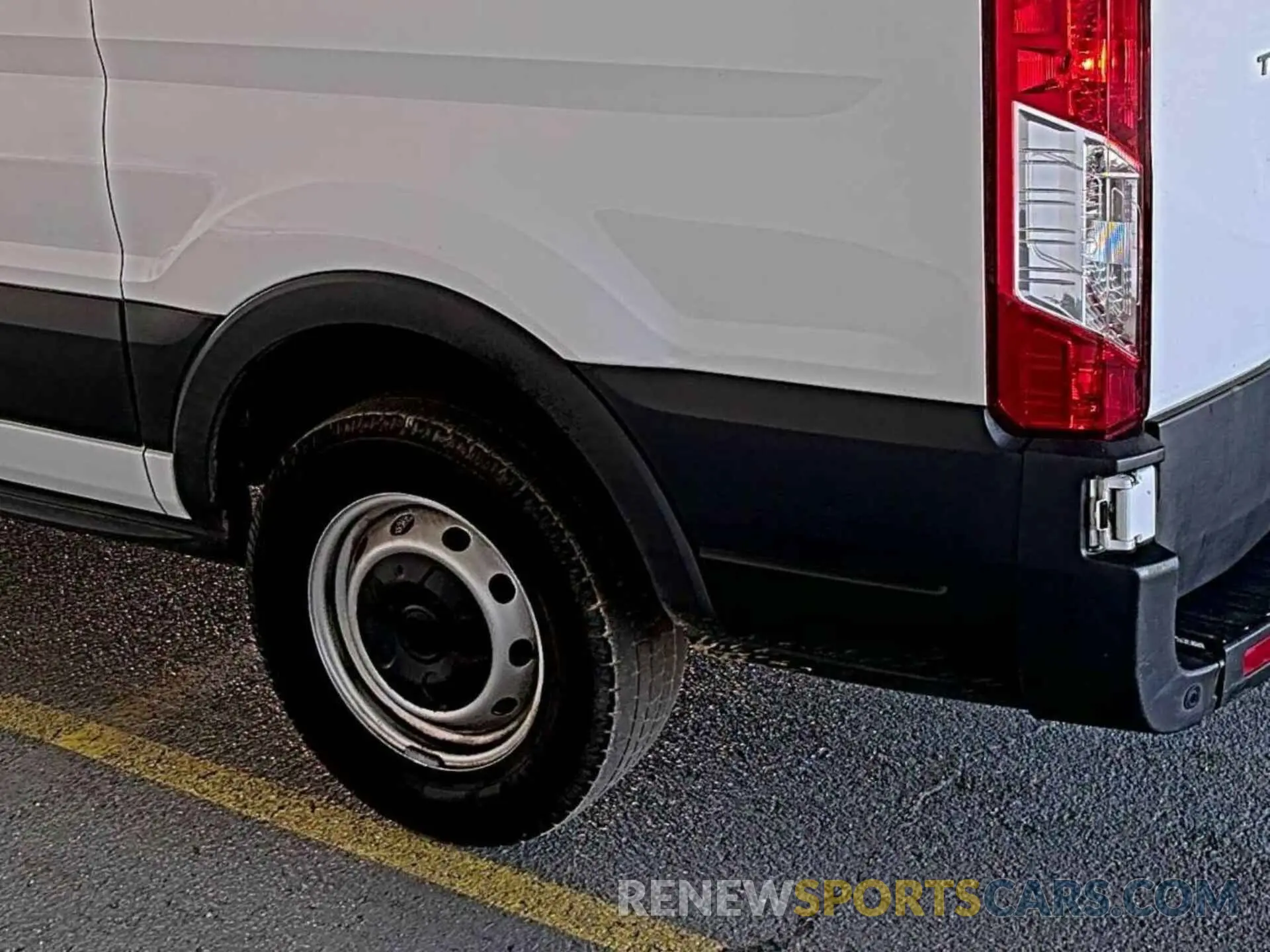 22 Photograph of a damaged car 1FTYE1Y86MKA36922 FORD TRANSIT 2021