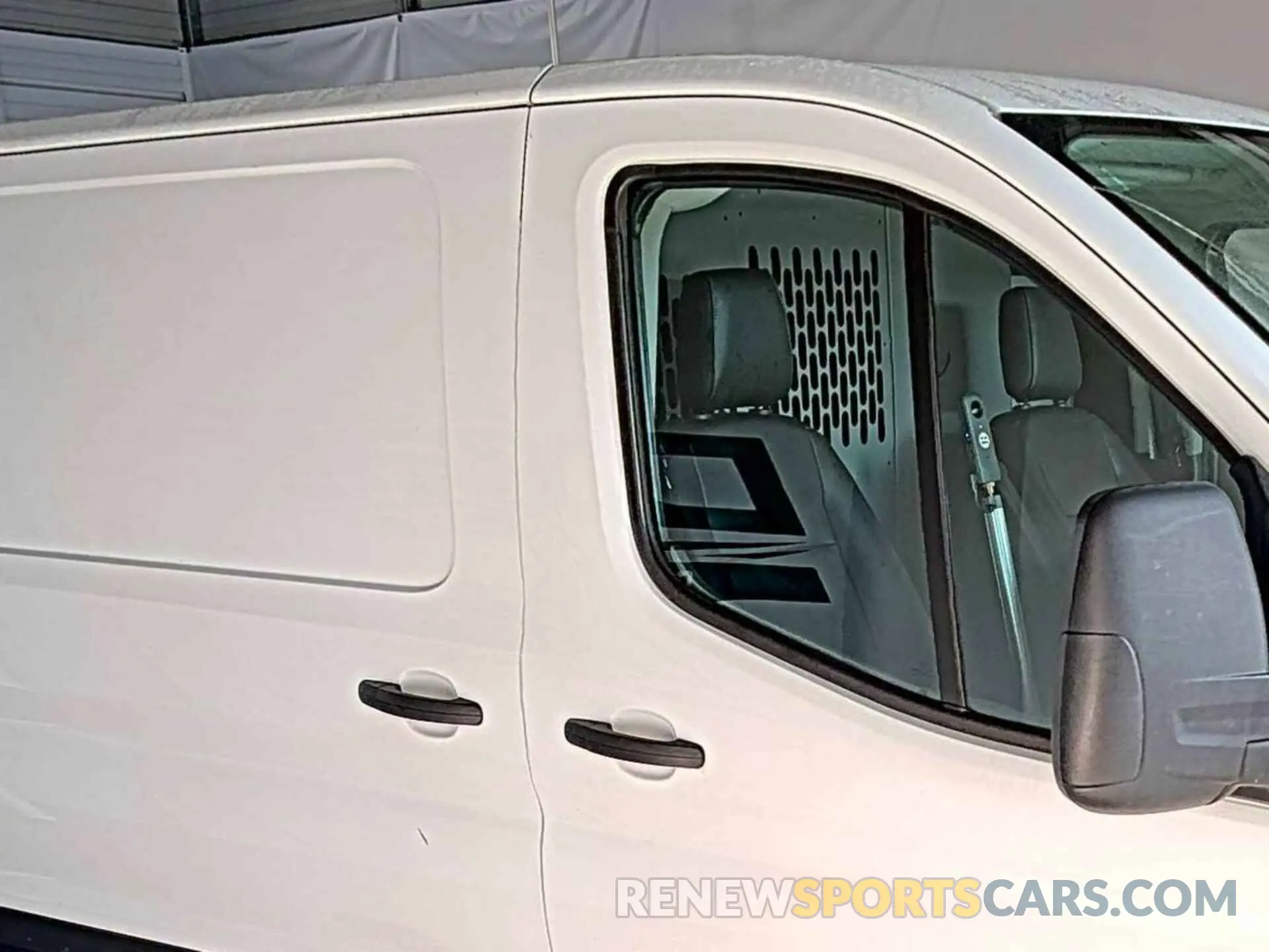 30 Photograph of a damaged car 1FTYE1Y86MKA36922 FORD TRANSIT 2021