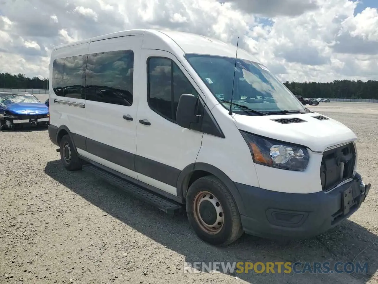 4 Photograph of a damaged car 1FBAX2C85NKA59476 FORD TRANSIT 2022