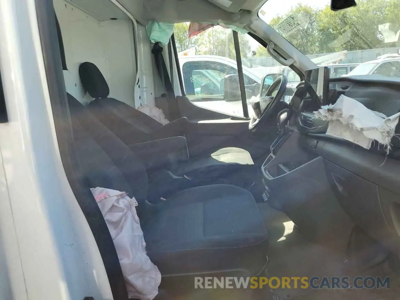 11 Photograph of a damaged car 1FDBF8P80NKA21682 FORD TRANSIT 2022