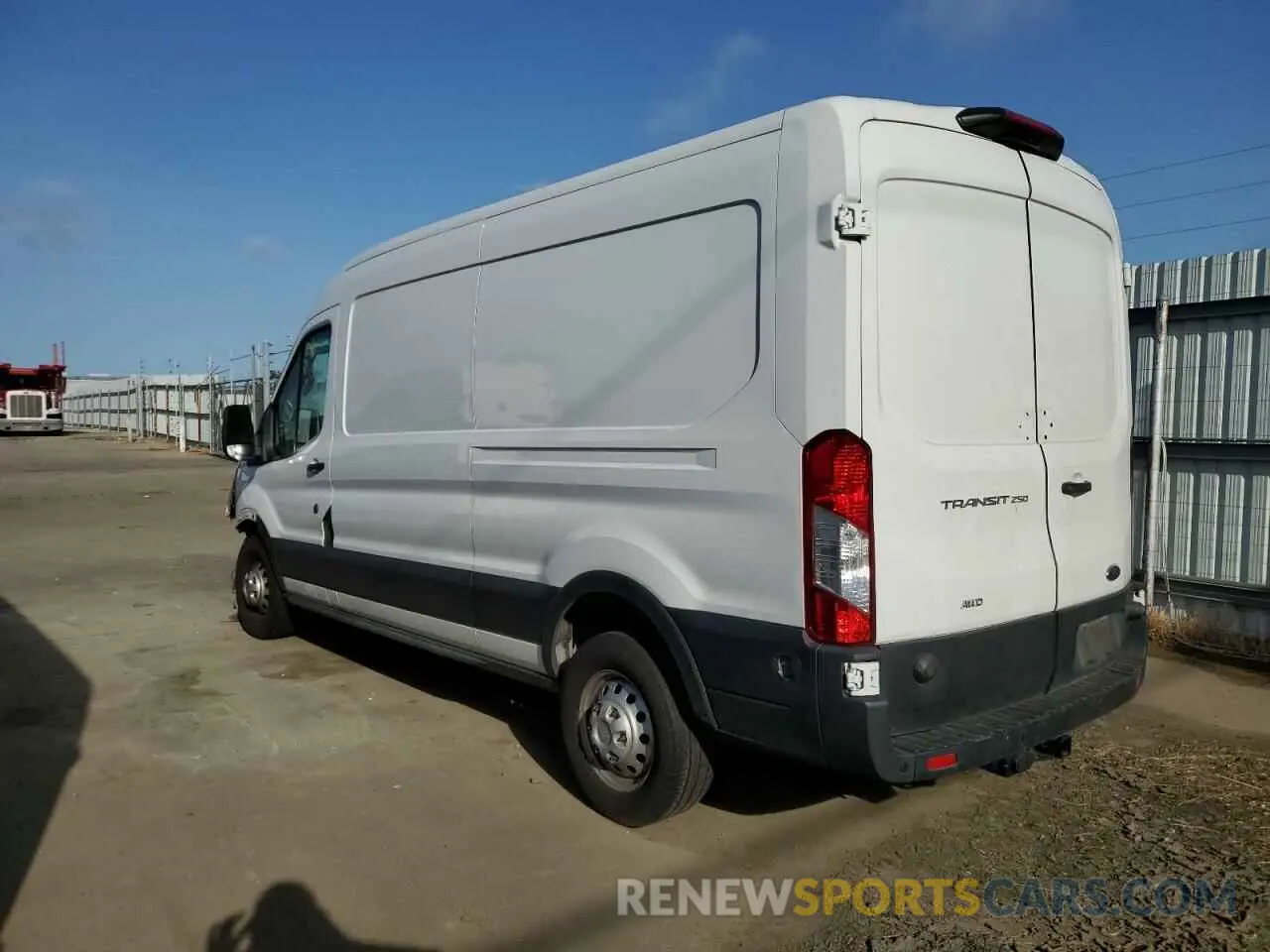 3 Фотография поврежденного автомобиля 1FTBR2C88NKA51060 FORD TRANSIT 2022