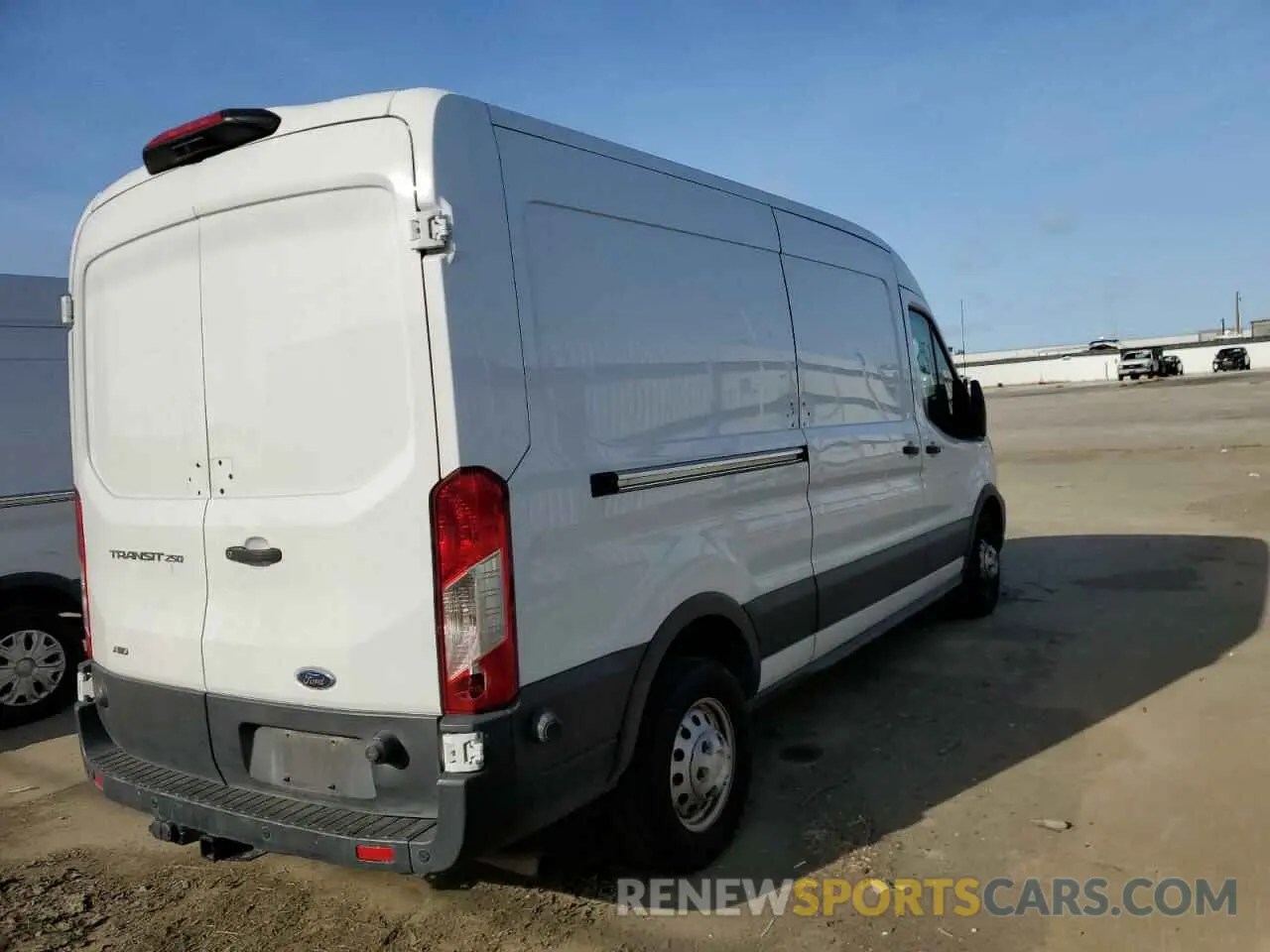 4 Фотография поврежденного автомобиля 1FTBR2C88NKA51060 FORD TRANSIT 2022