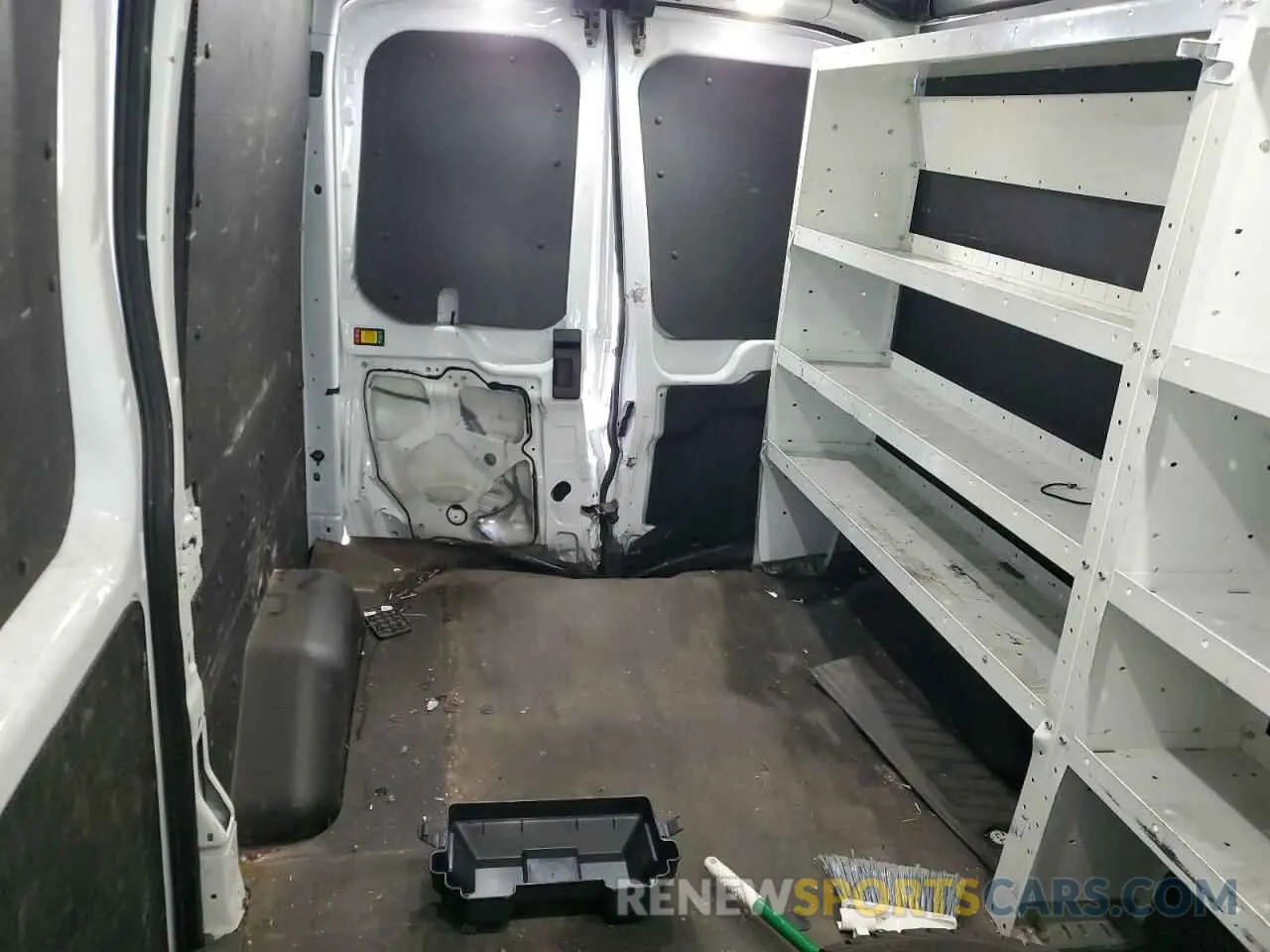 10 Photograph of a damaged car 1FTYE1C83NKA48423 FORD TRANSIT 2022