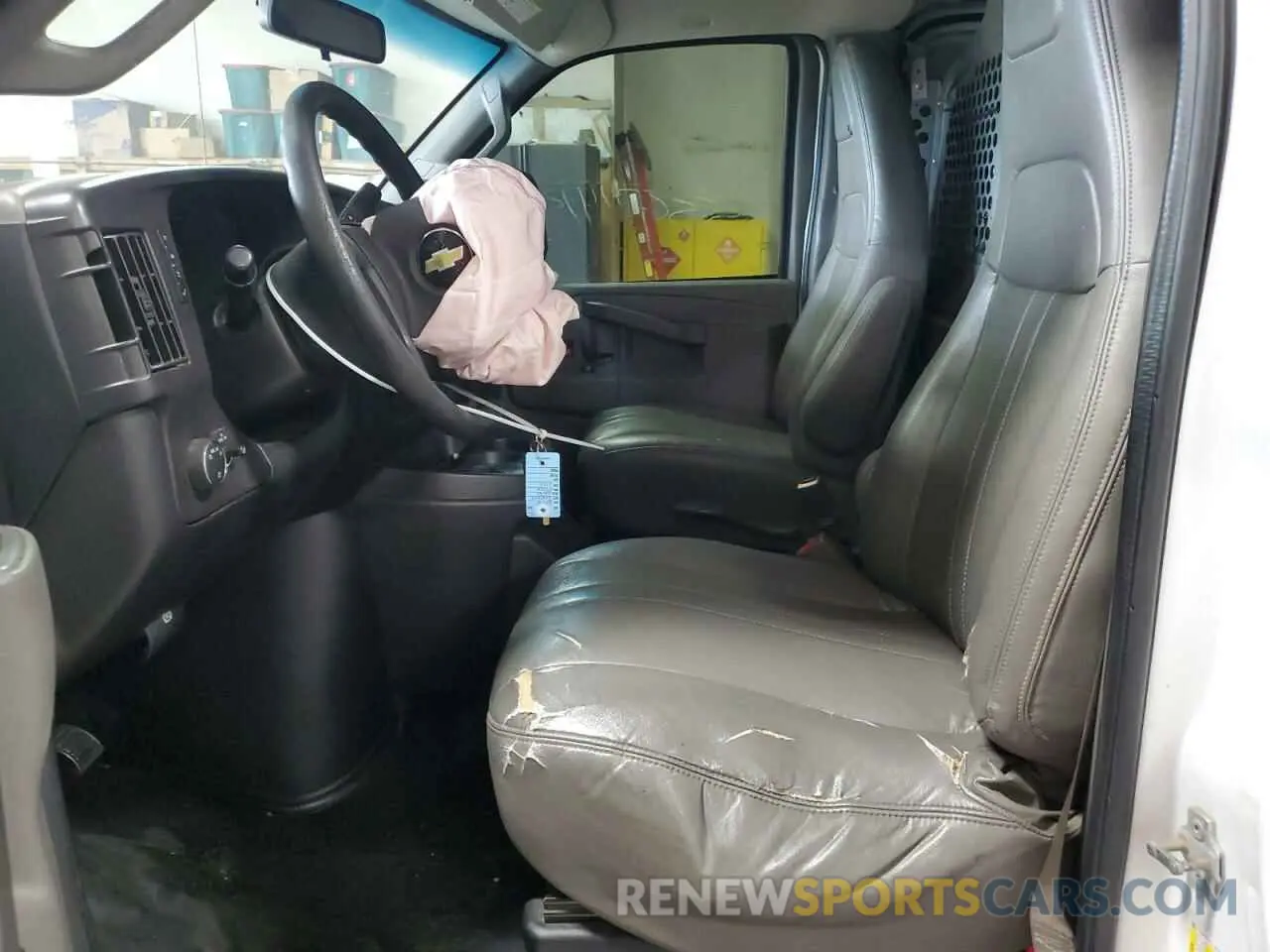 7 Photograph of a damaged car 1FTBR1C84PKA17131 FORD TRANSIT 2023