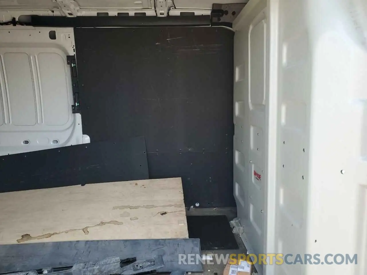 10 Фотография поврежденного автомобиля 1FTBR1C86PKA45707 FORD TRANSIT 2023
