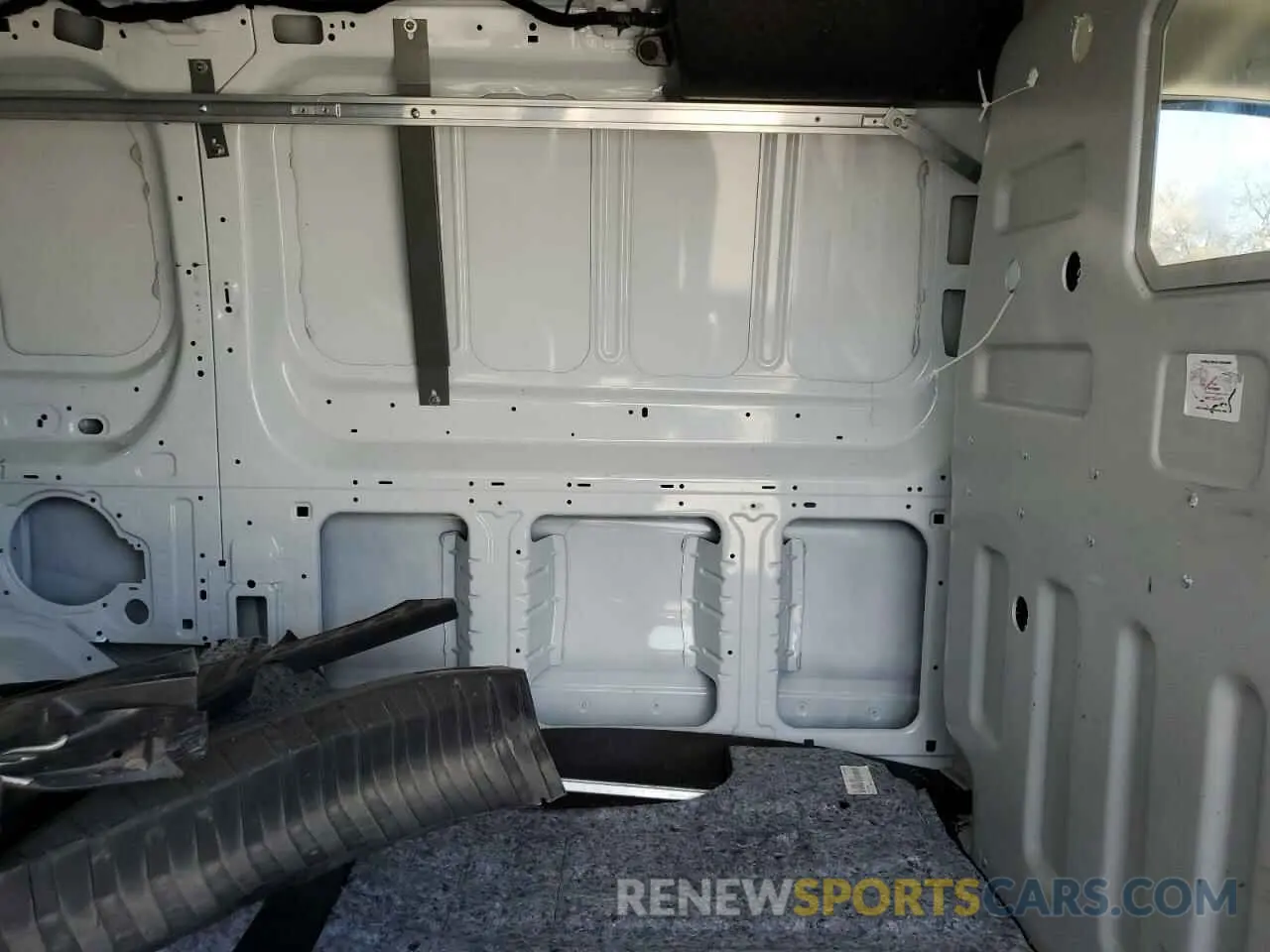 11 Фотография поврежденного автомобиля 1FTBR1Y88PKA97221 FORD TRANSIT 2023