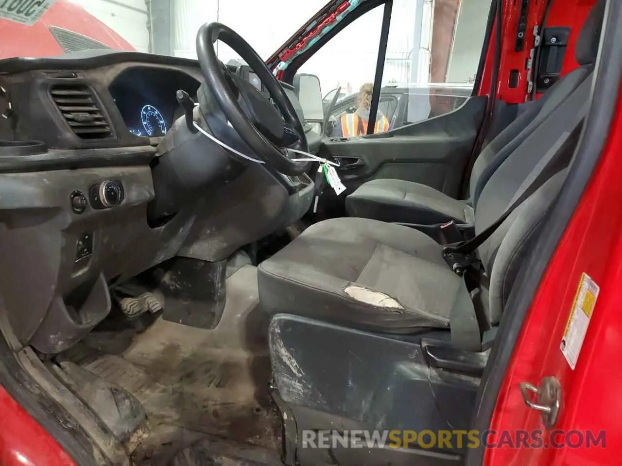 7 Photograph of a damaged car 1FTBR1Y8XPKA49705 FORD TRANSIT 2023