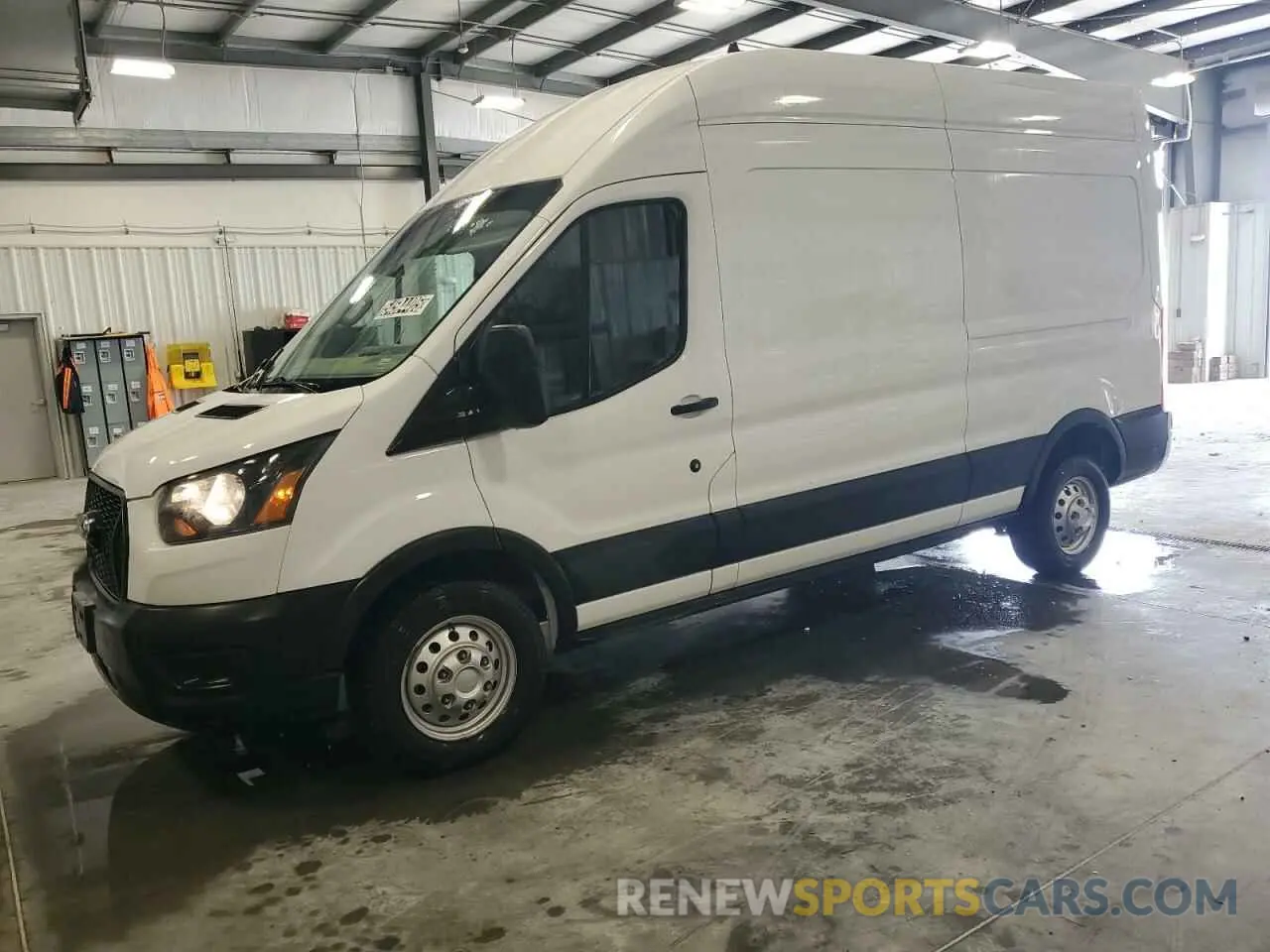 1 Фотография поврежденного автомобиля 1FTBR2X89PKB38480 FORD TRANSIT 2023