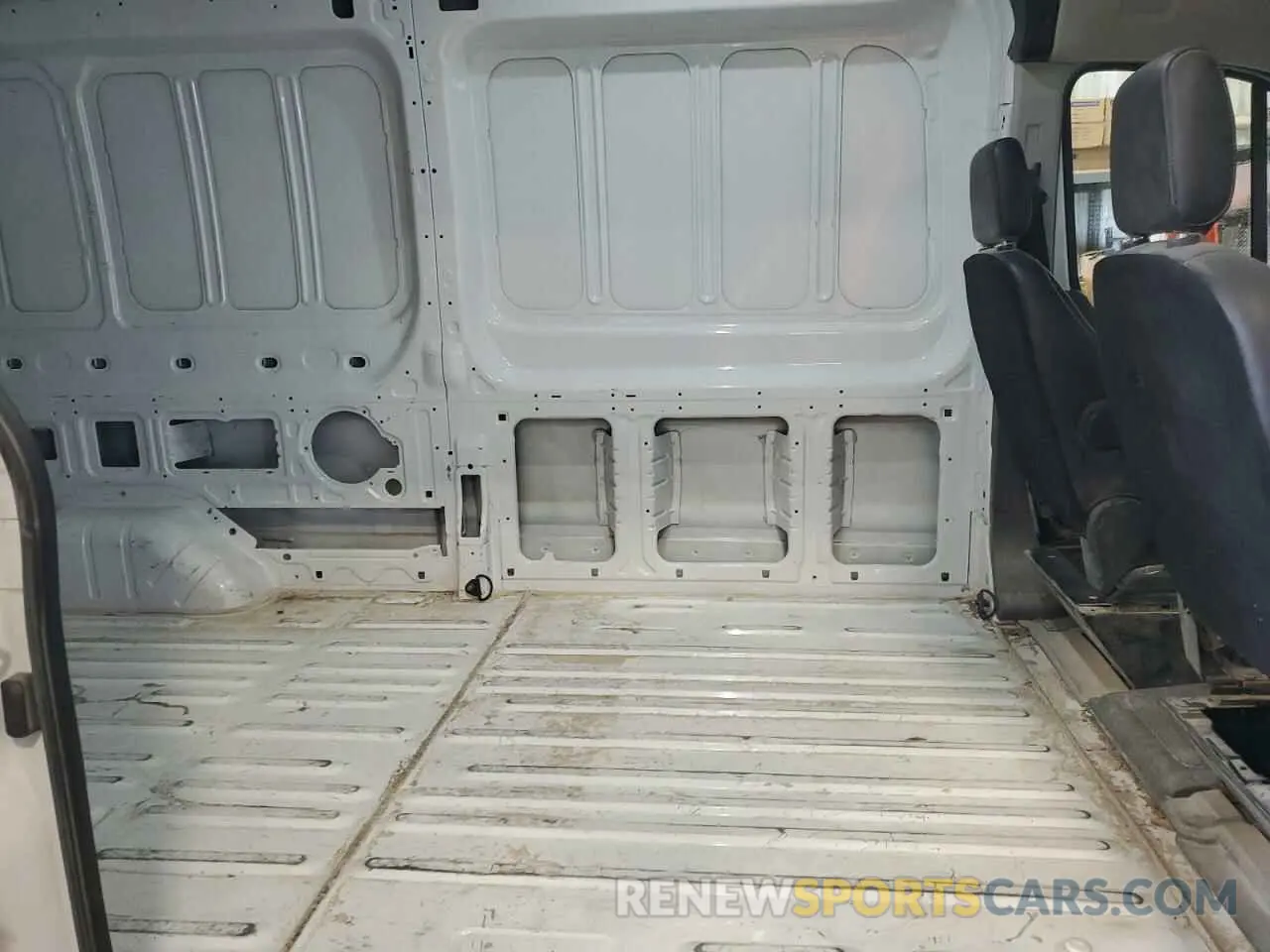 11 Фотография поврежденного автомобиля 1FTBR2X89PKB38480 FORD TRANSIT 2023