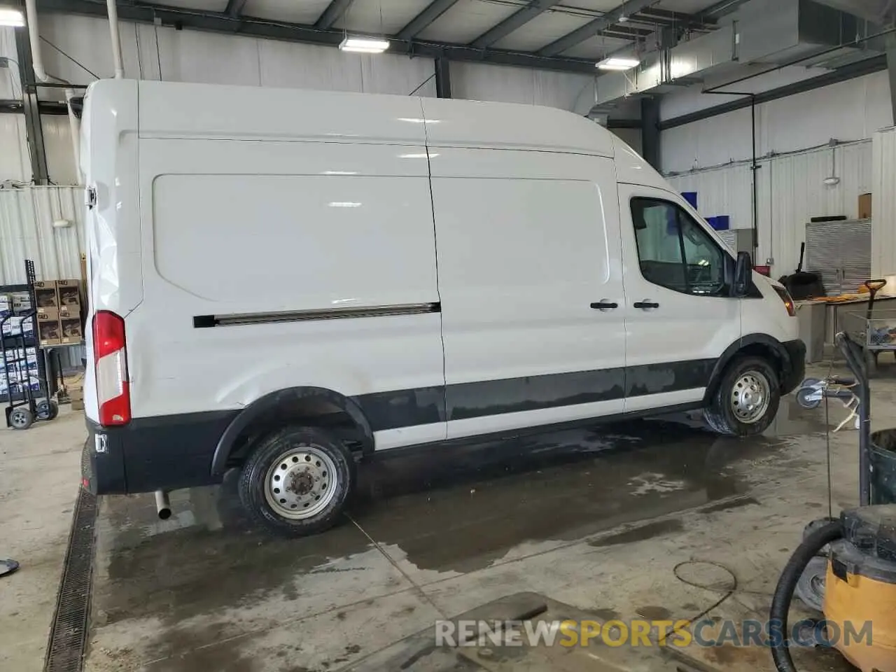 3 Фотография поврежденного автомобиля 1FTBR2X89PKB38480 FORD TRANSIT 2023