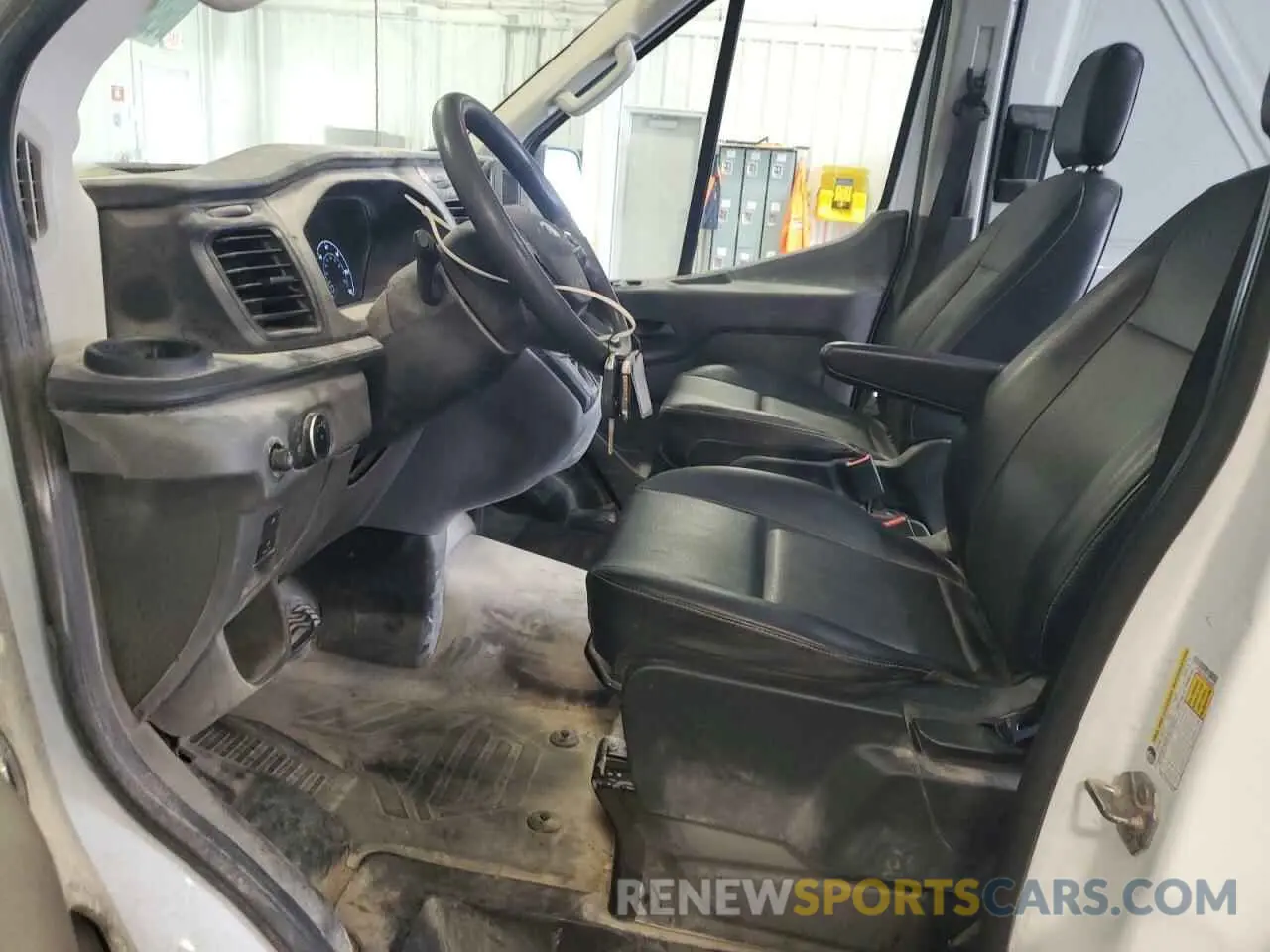 7 Фотография поврежденного автомобиля 1FTBR2X89PKB38480 FORD TRANSIT 2023