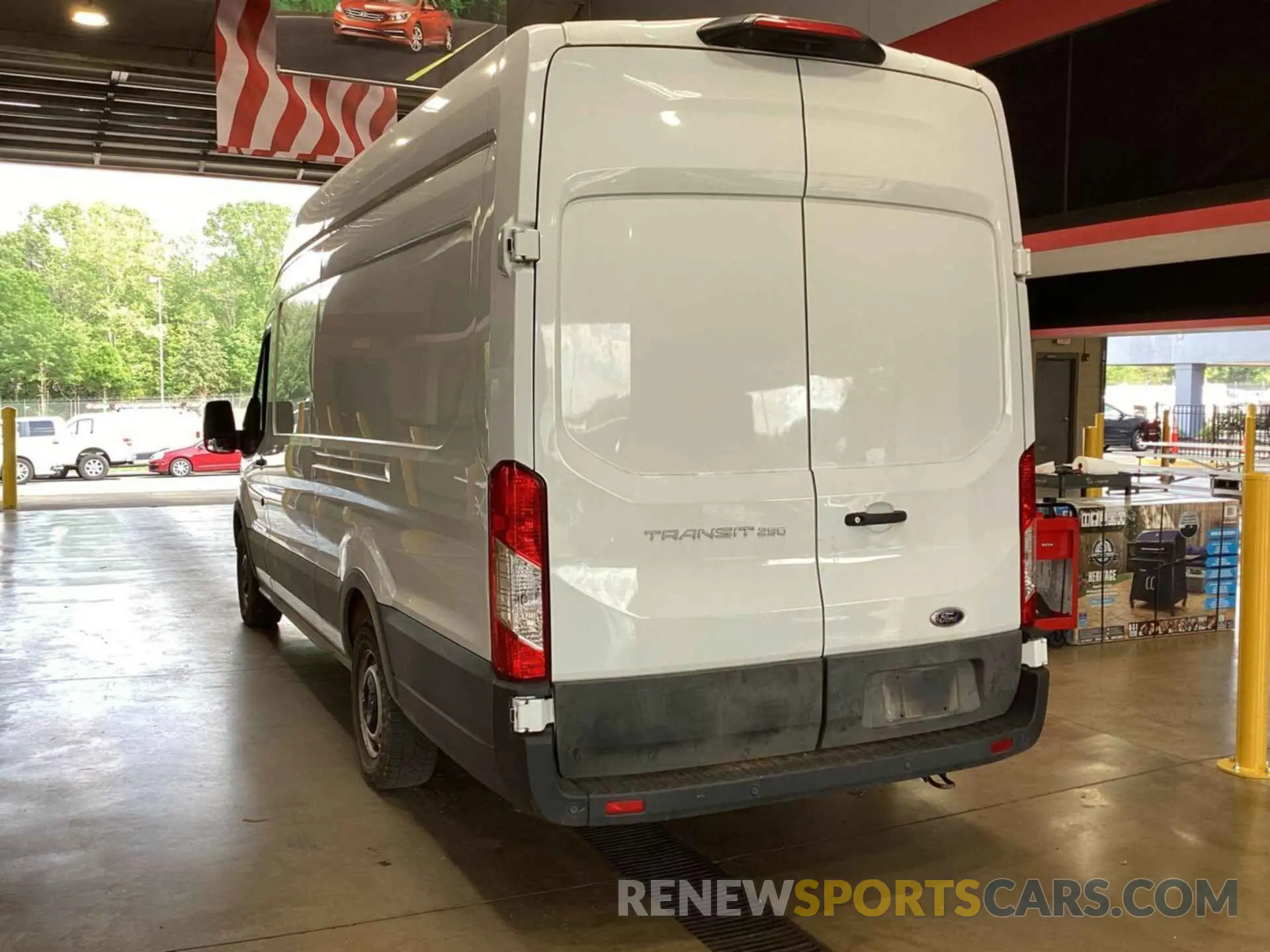 1 Фотография поврежденного автомобиля 1FTBR3X85PKA62343 FORD TRANSIT 2023