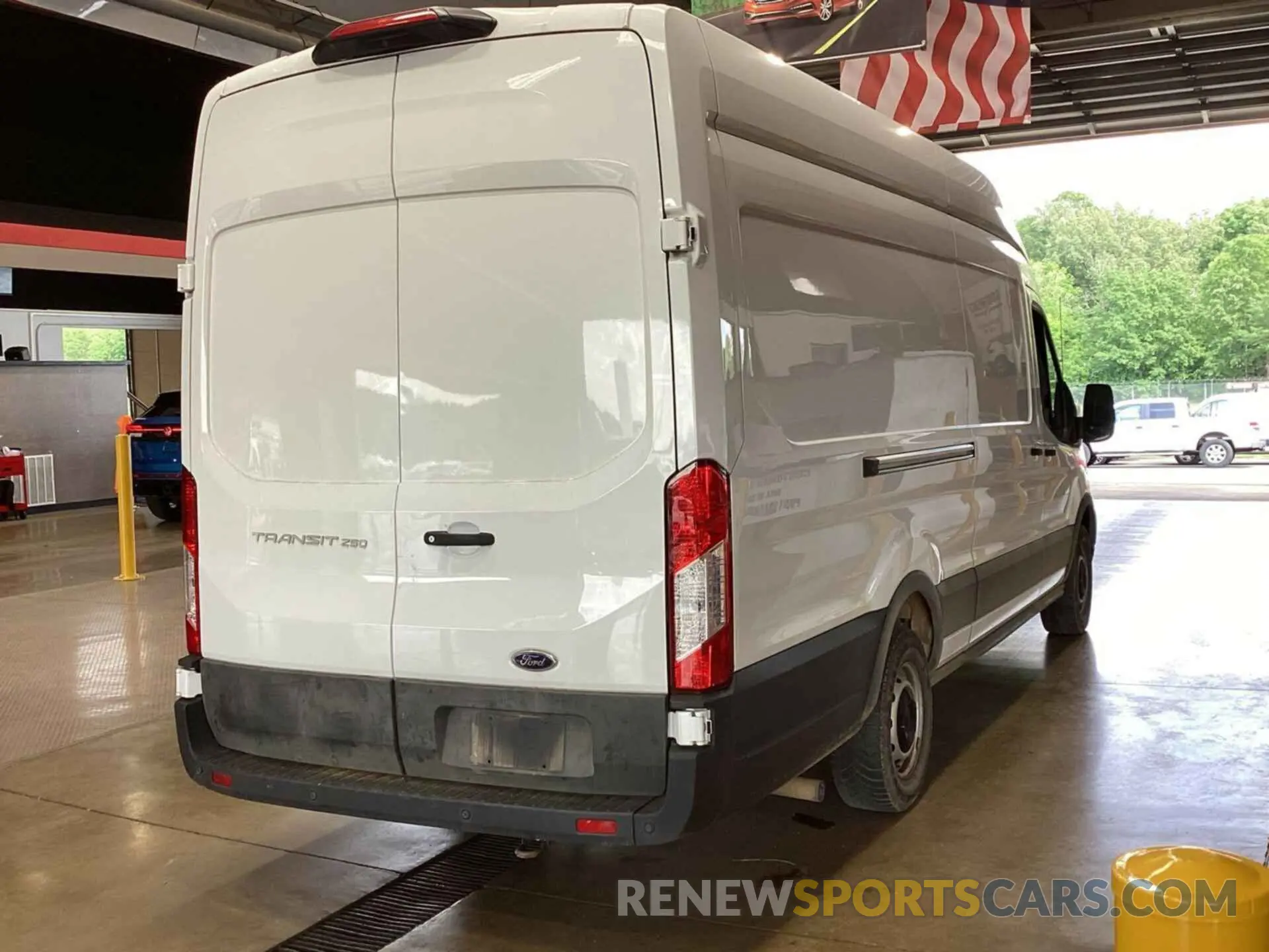 14 Фотография поврежденного автомобиля 1FTBR3X85PKA62343 FORD TRANSIT 2023