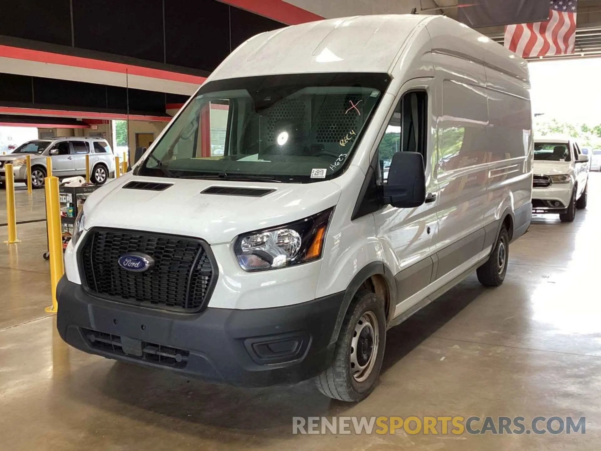 17 Фотография поврежденного автомобиля 1FTBR3X85PKA62343 FORD TRANSIT 2023