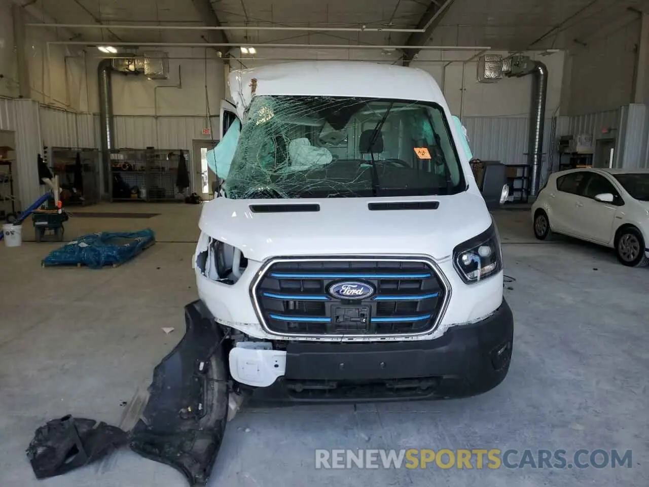 5 Photograph of a damaged car 1FTBW9CK1PKB55504 FORD TRANSIT 2023