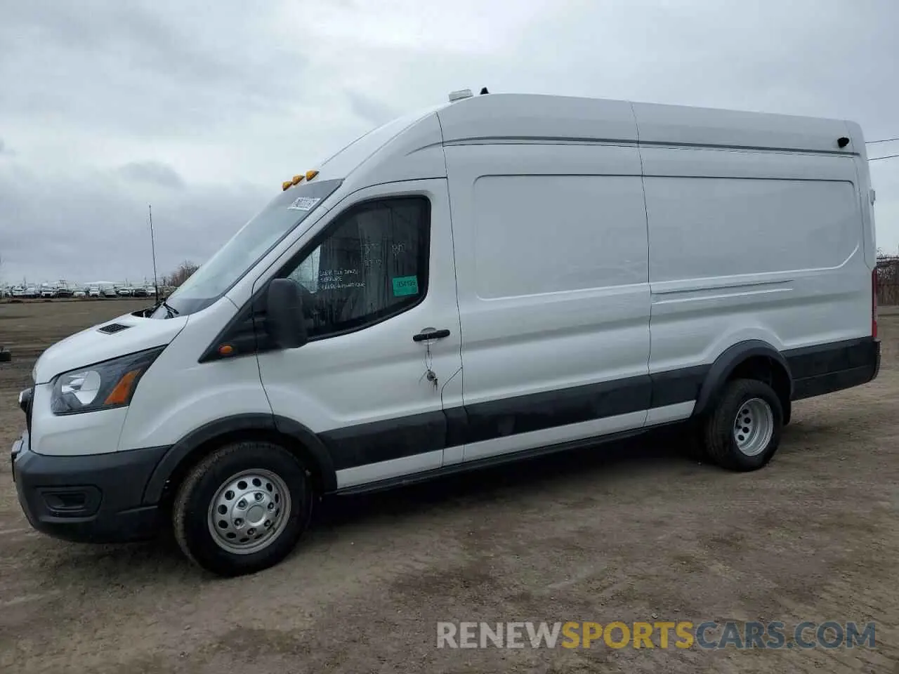 1 Фотография поврежденного автомобиля 1FTRU8XG9PKB00562 FORD TRANSIT 2023