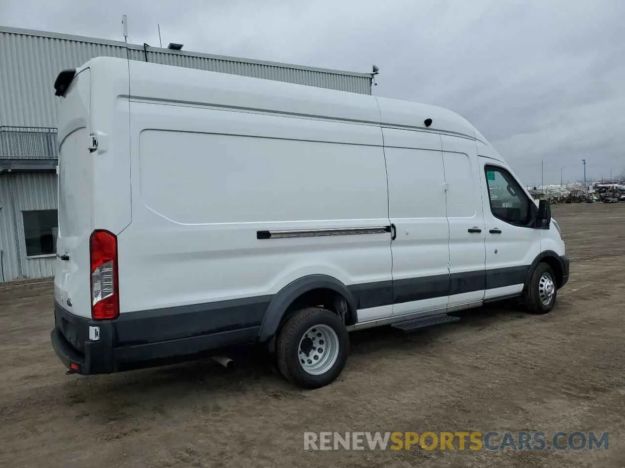 3 Фотография поврежденного автомобиля 1FTRU8XG9PKB00562 FORD TRANSIT 2023