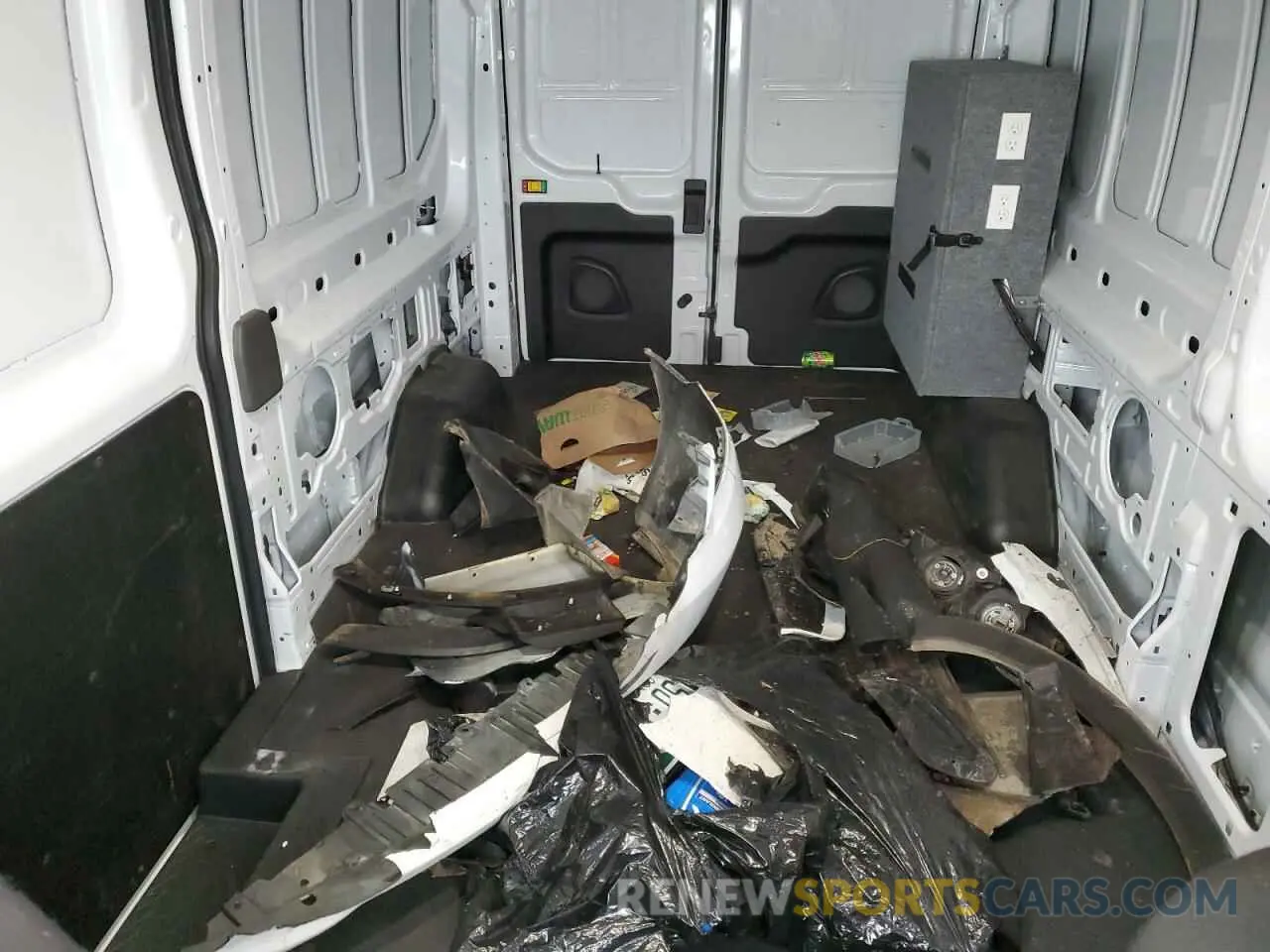10 Photograph of a damaged car 1FTYE2CG1PKB20025 FORD TRANSIT 2023